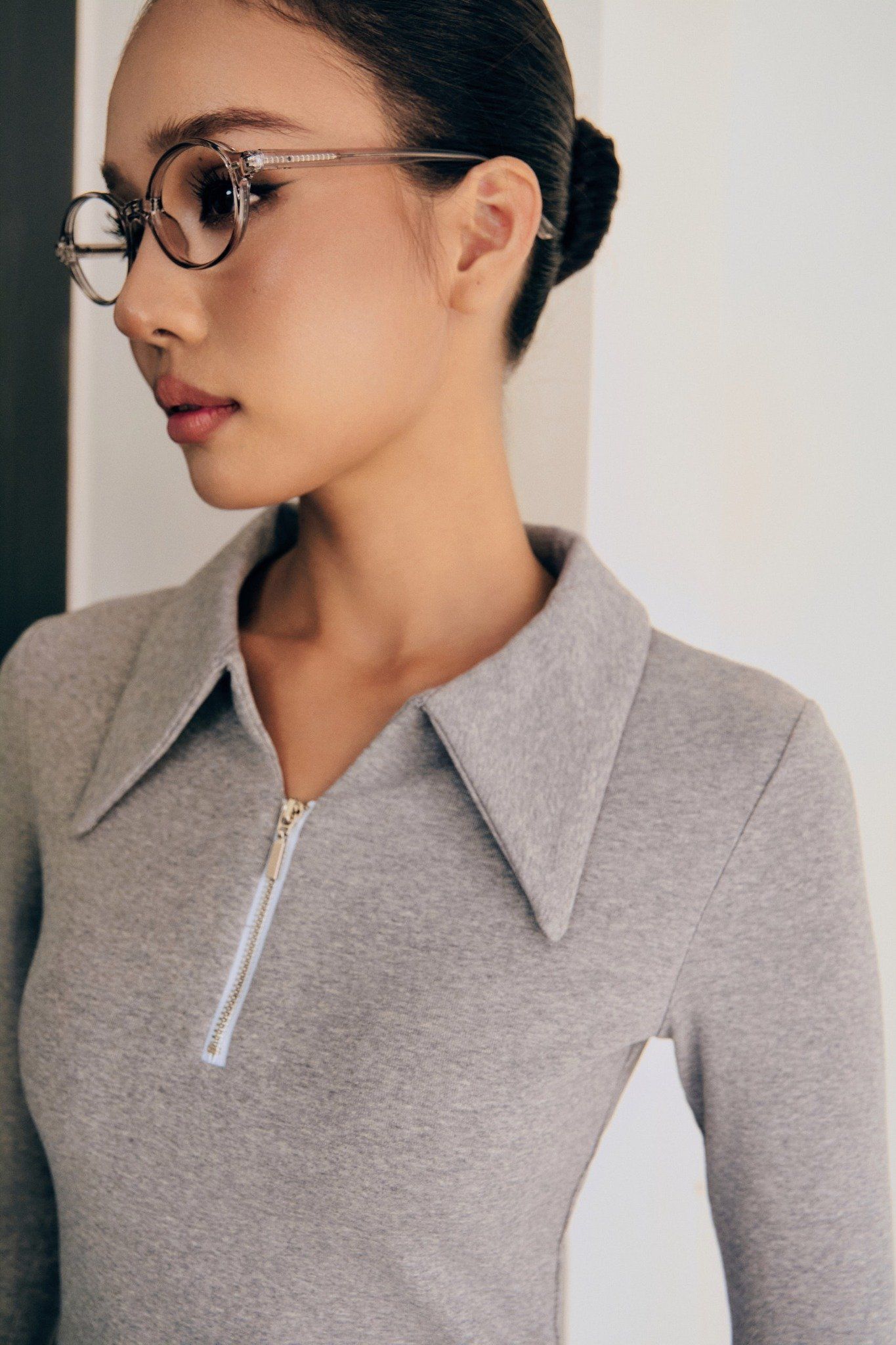 Đầm Ngắn Elegant Flare Zip