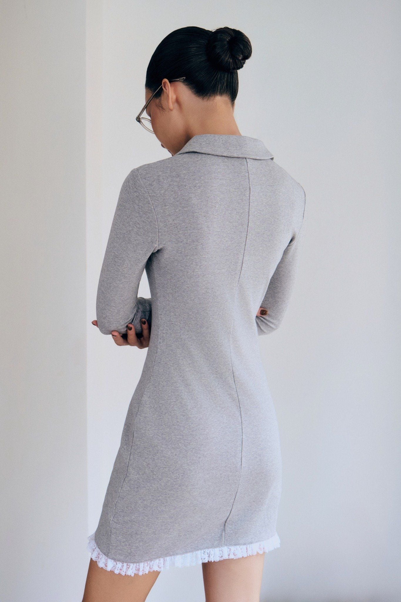 Đầm Ngắn Elegant Flare Zip