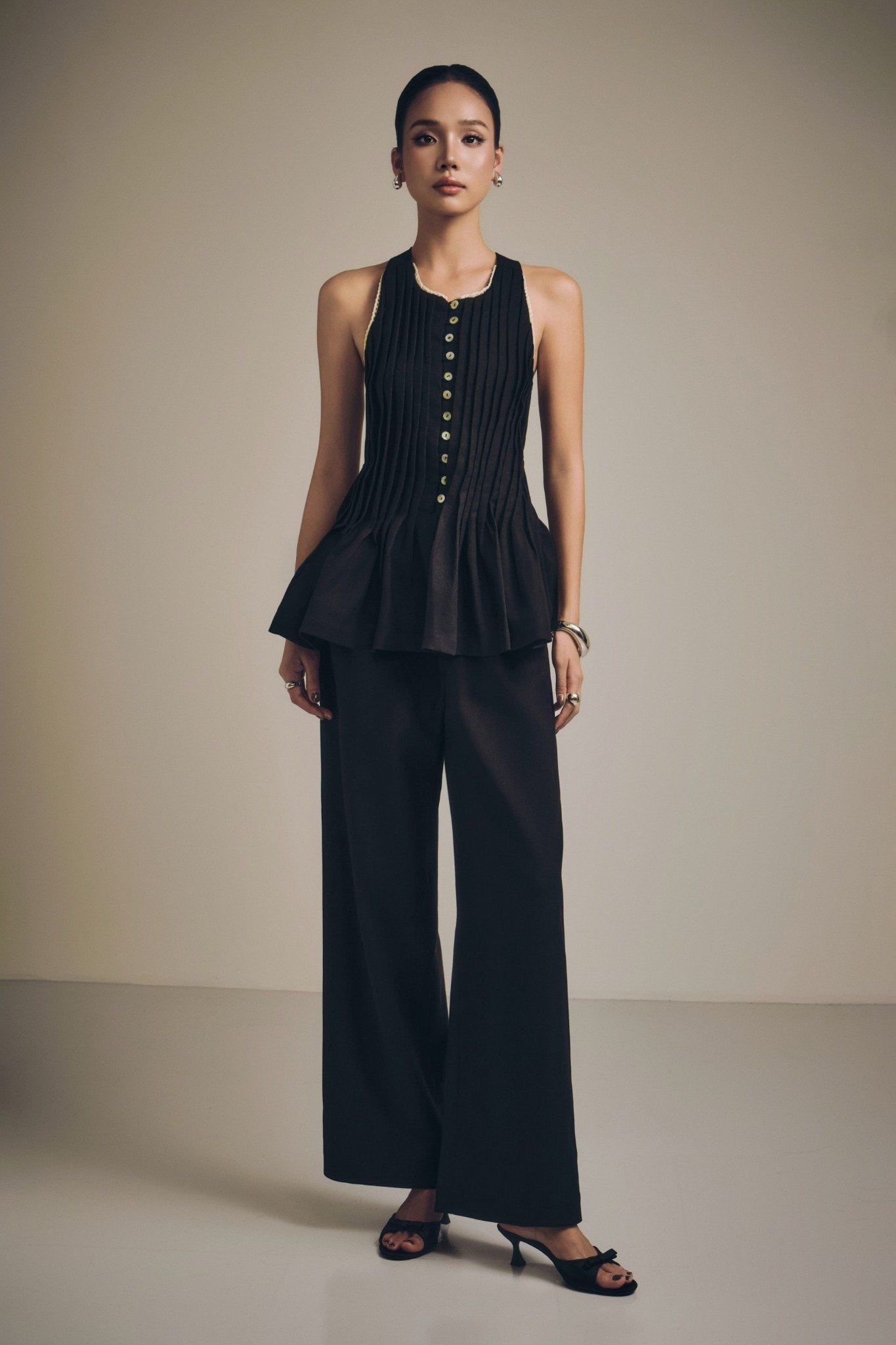 Áo Crossback Sleeveless Pleat