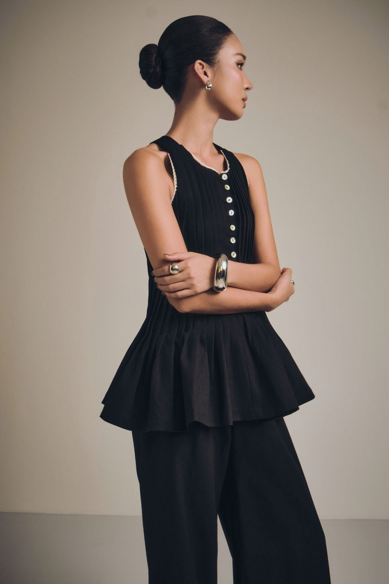 Áo Crossback Sleeveless Pleat