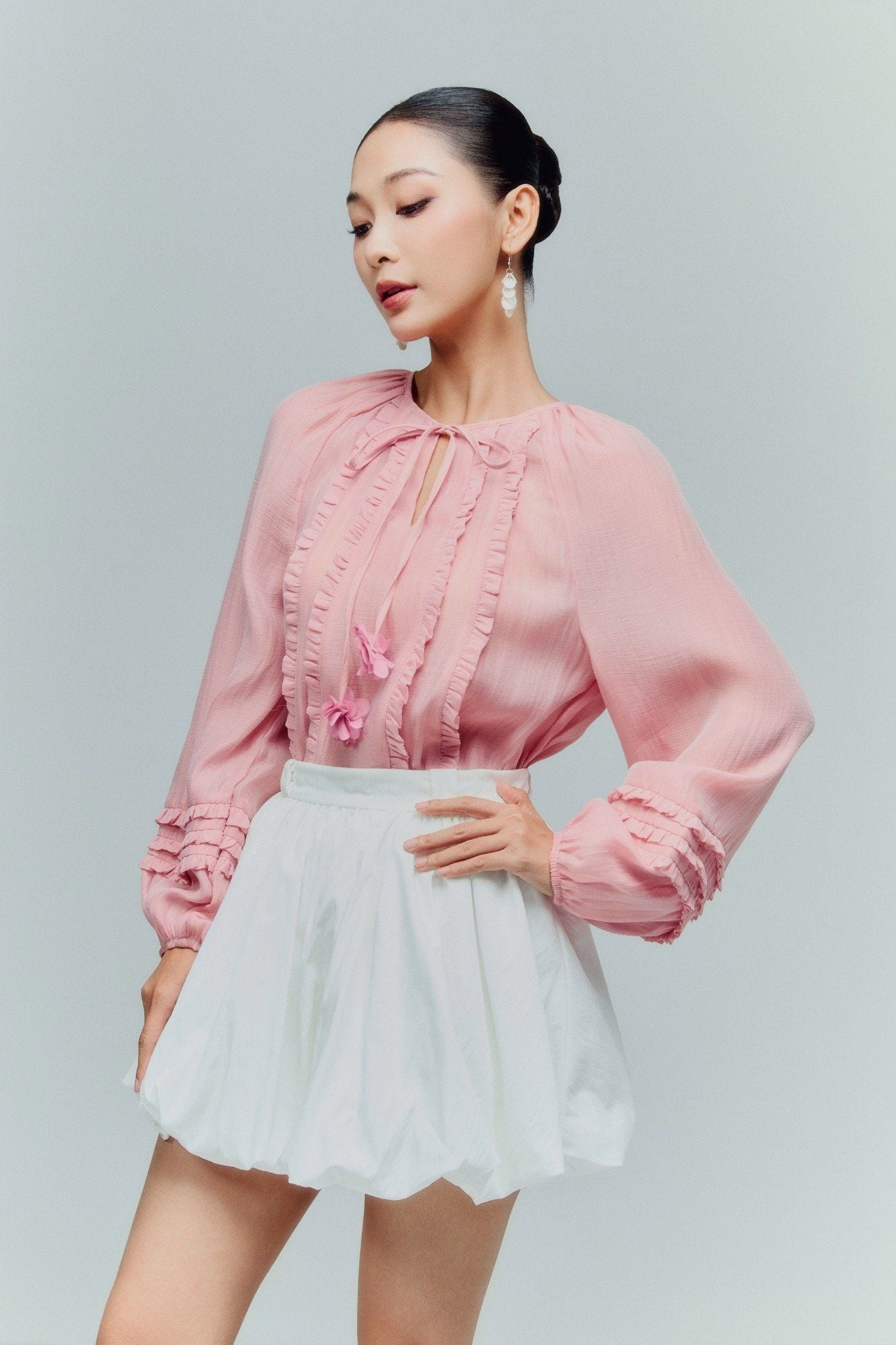  Áo Puff Sleeves Tassel Tie Ruffle 