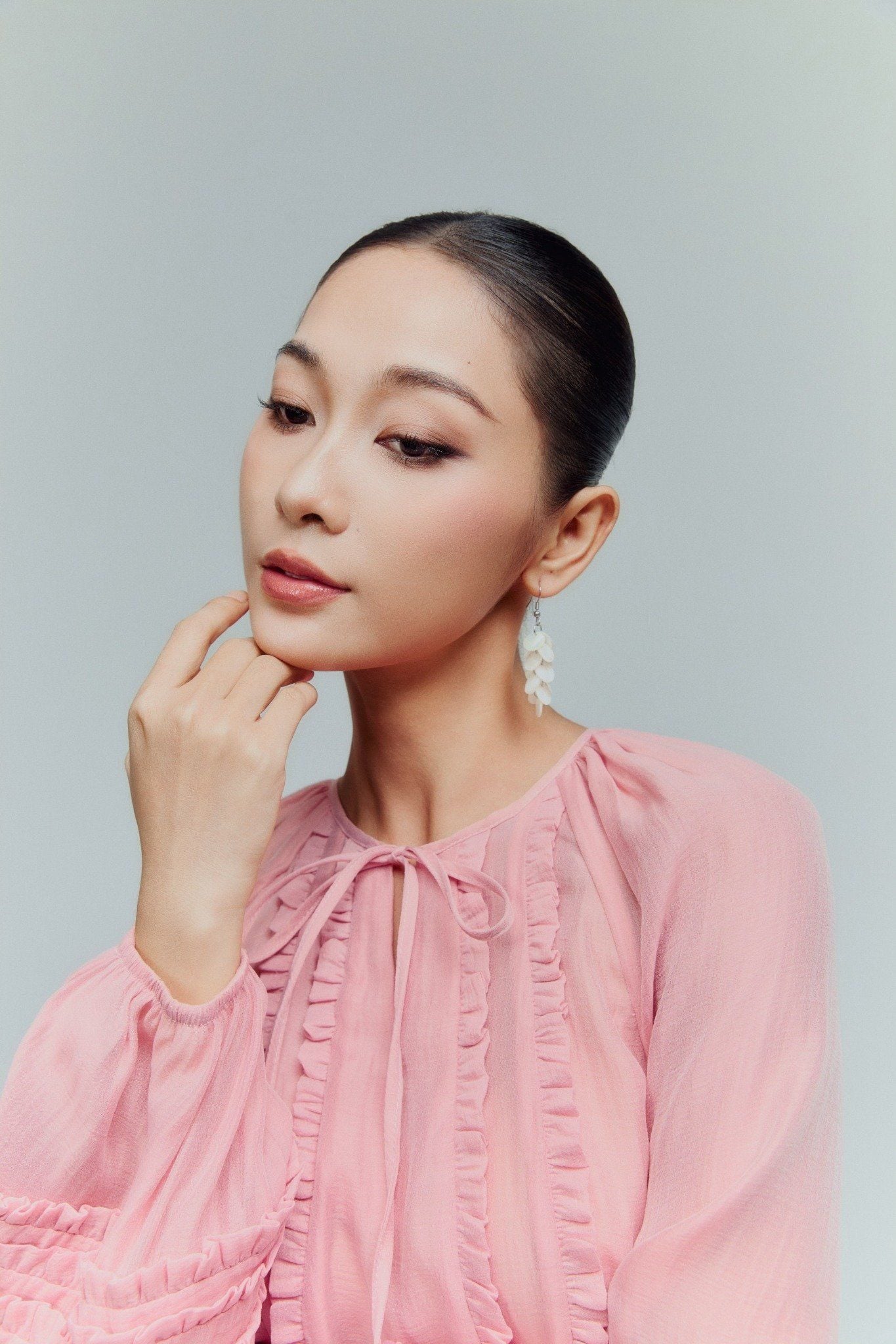 Áo Puff Sleeves Tassel Tie Ruffle