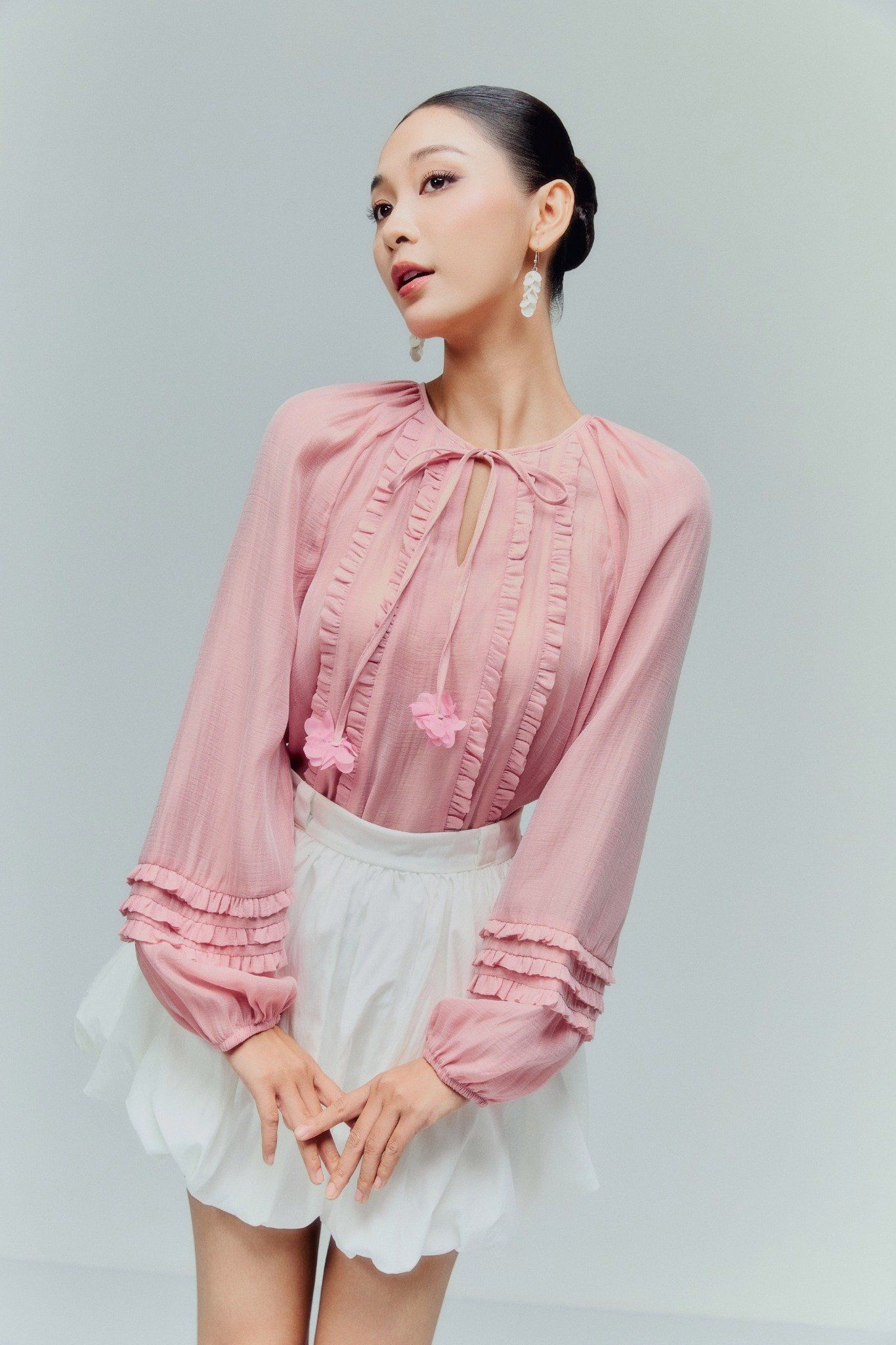  Áo Puff Sleeves Tassel Tie Ruffle 