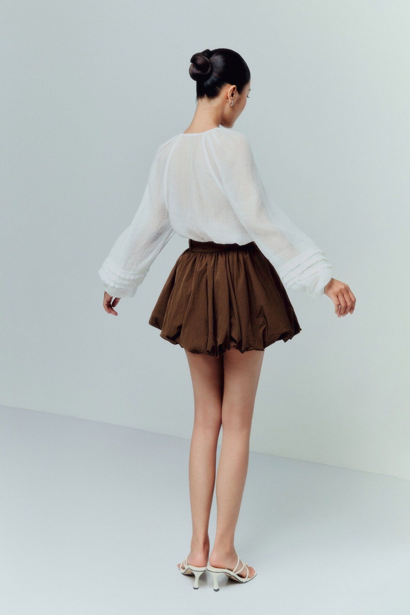 Áo Puff Sleeves Tassel Tie Ruffle