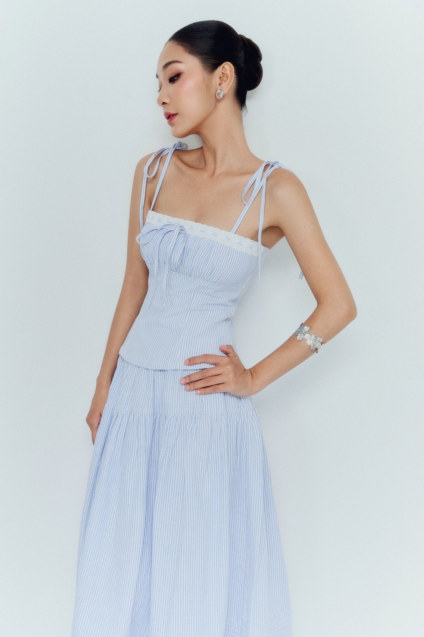 Chân Váy Dài Pinstripe Flowy