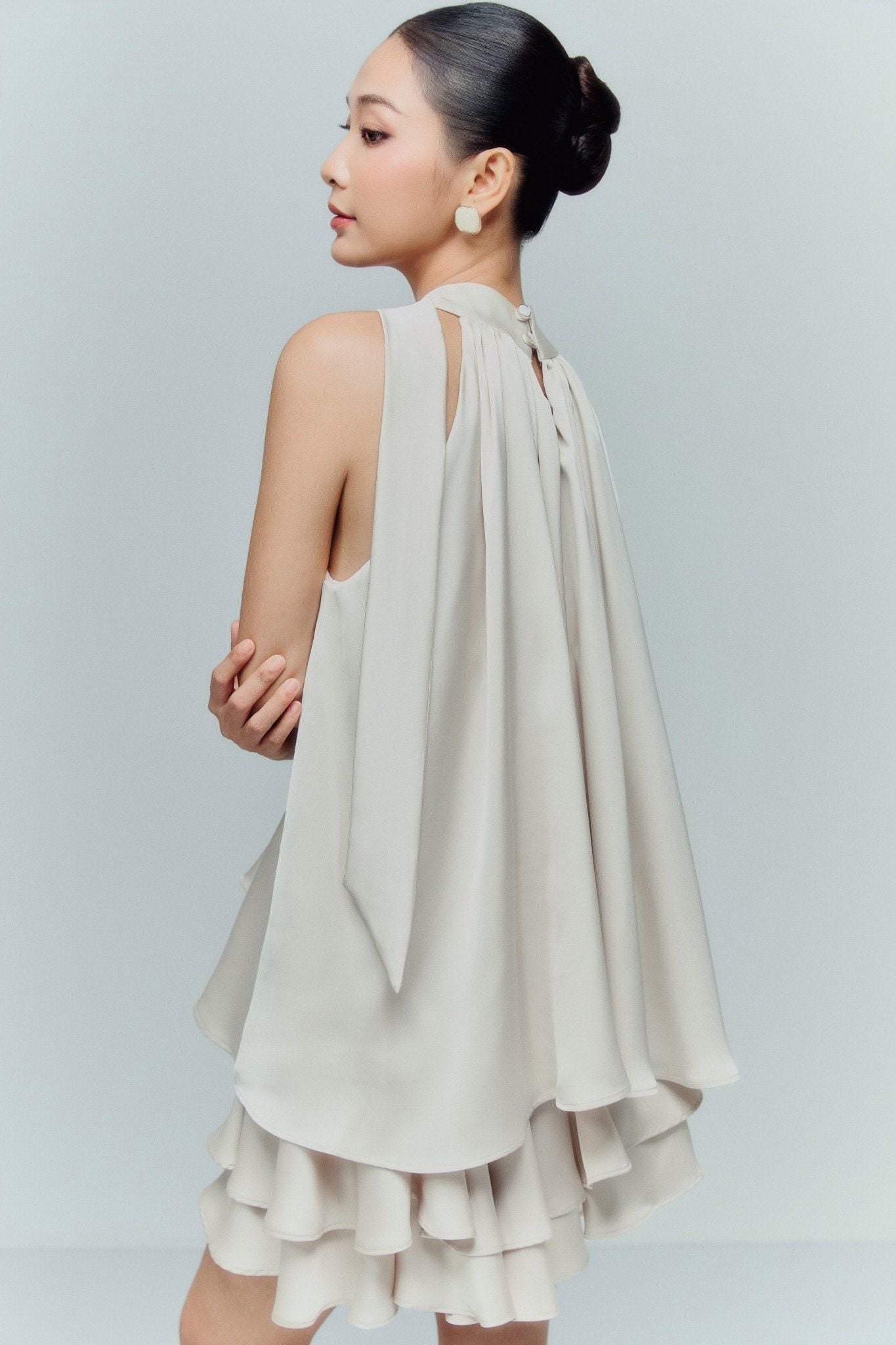 Áo Silk Halter Tiered Mini