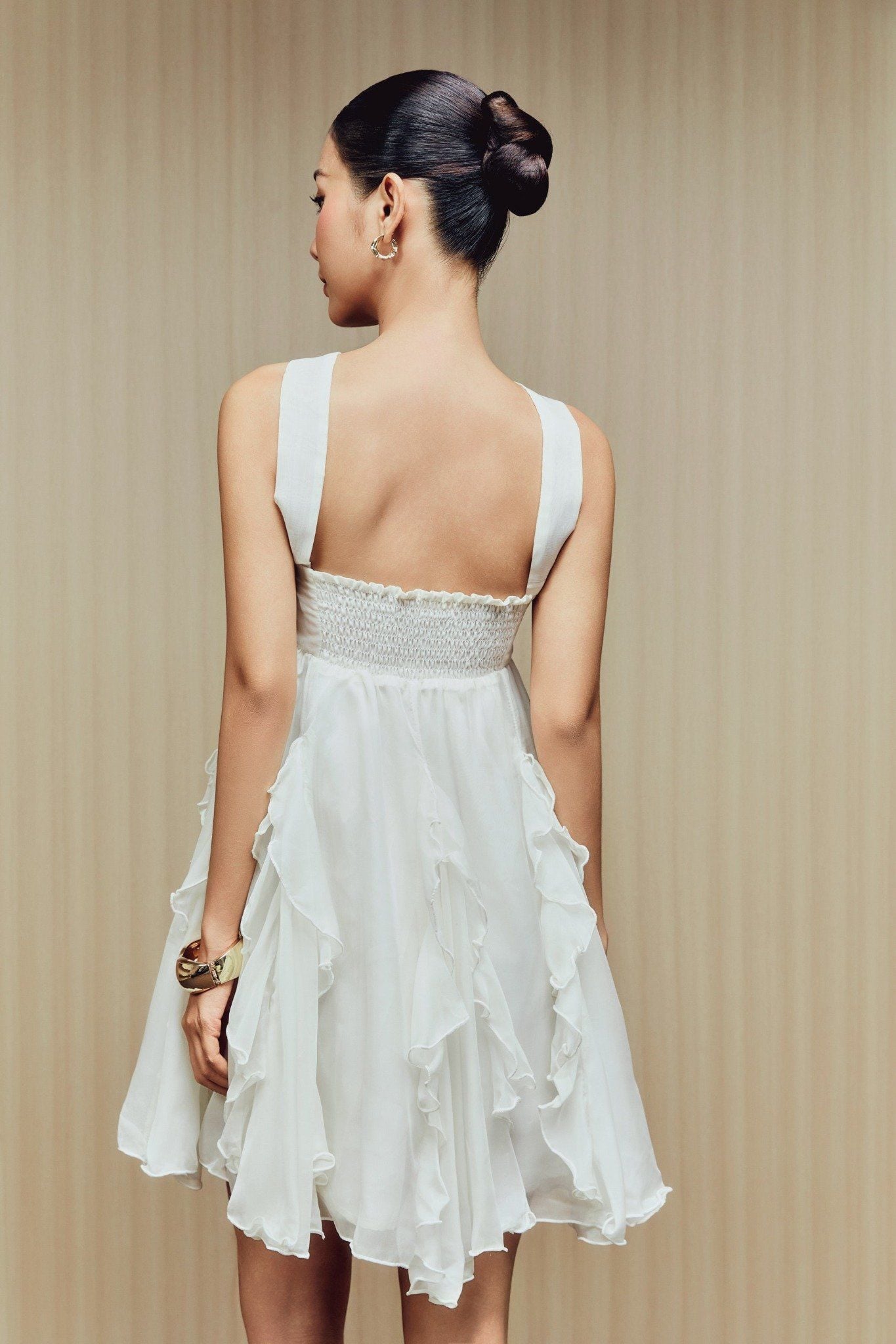  Đầm Ngắn Ivory Strapless Ruffle 