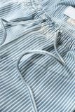 Quần Short Relaxed Lưng Thun White Pinstripe