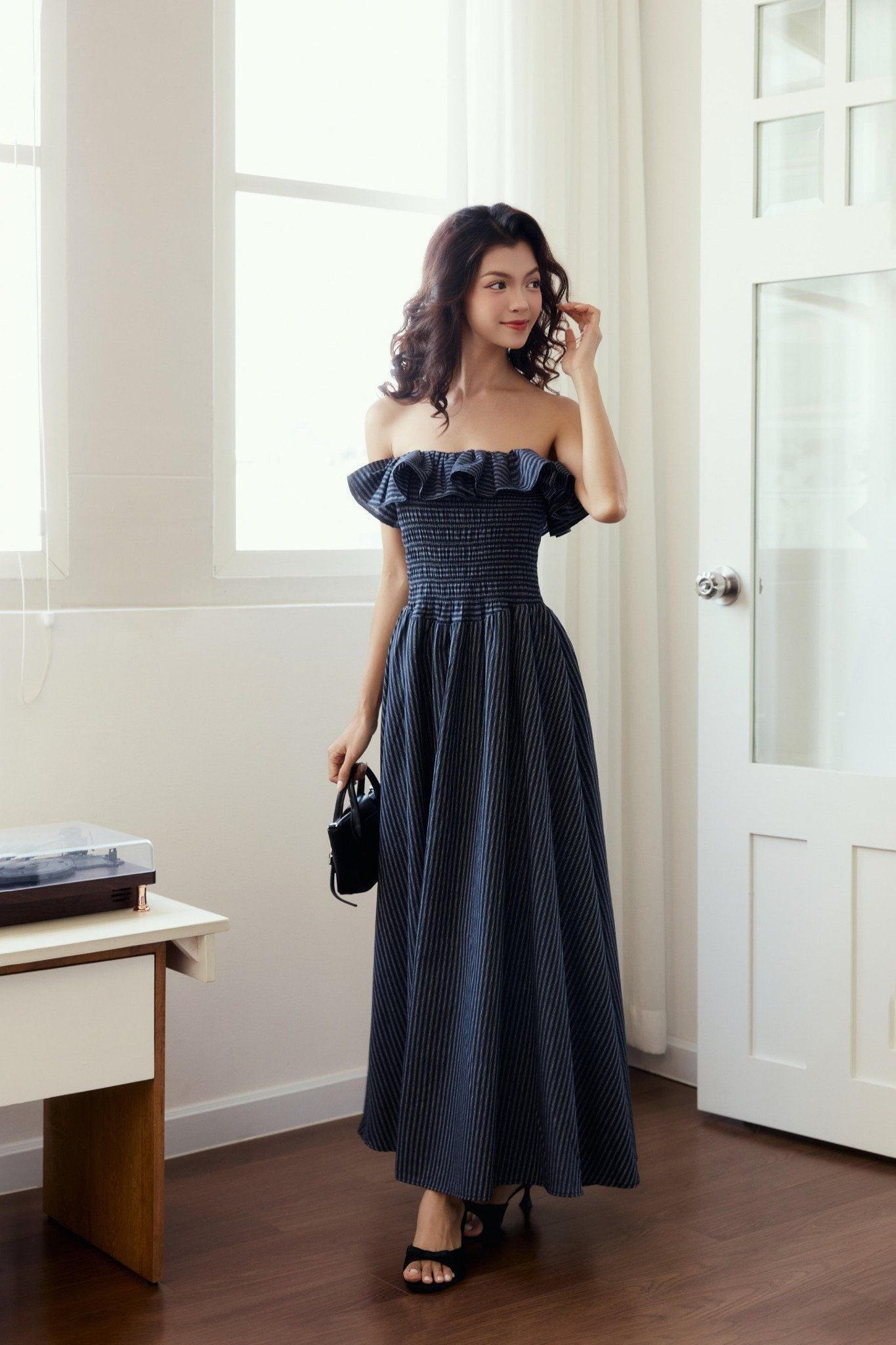 Đầm Dài Striped Maxi Dress Ruffle Detail