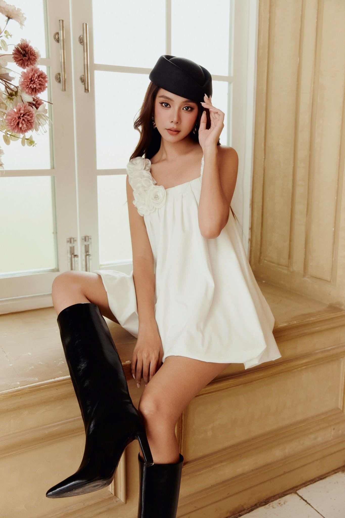  Đầm Ngắn Black White Orchid Petal 