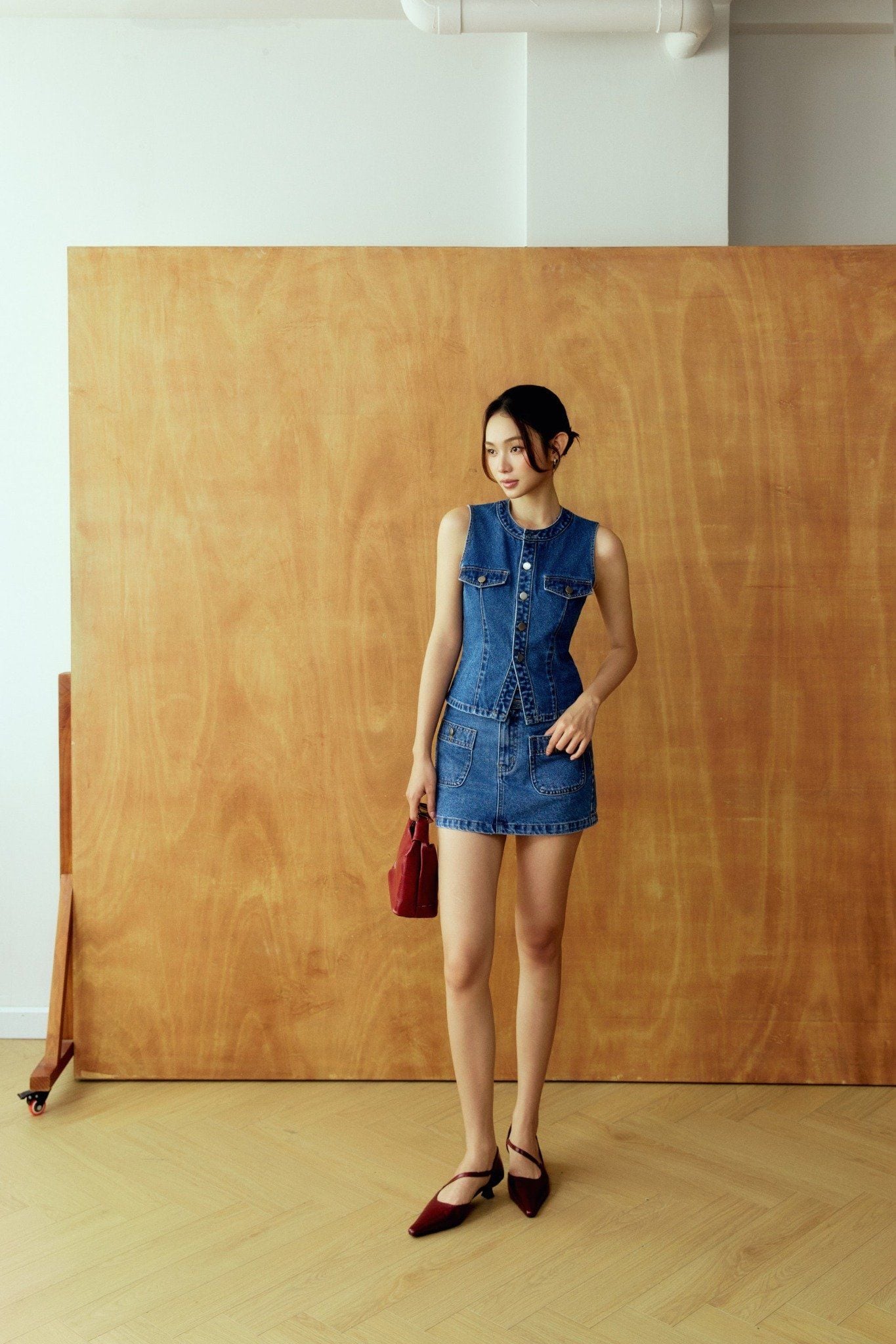 Áo Sleeveless Denim Snap