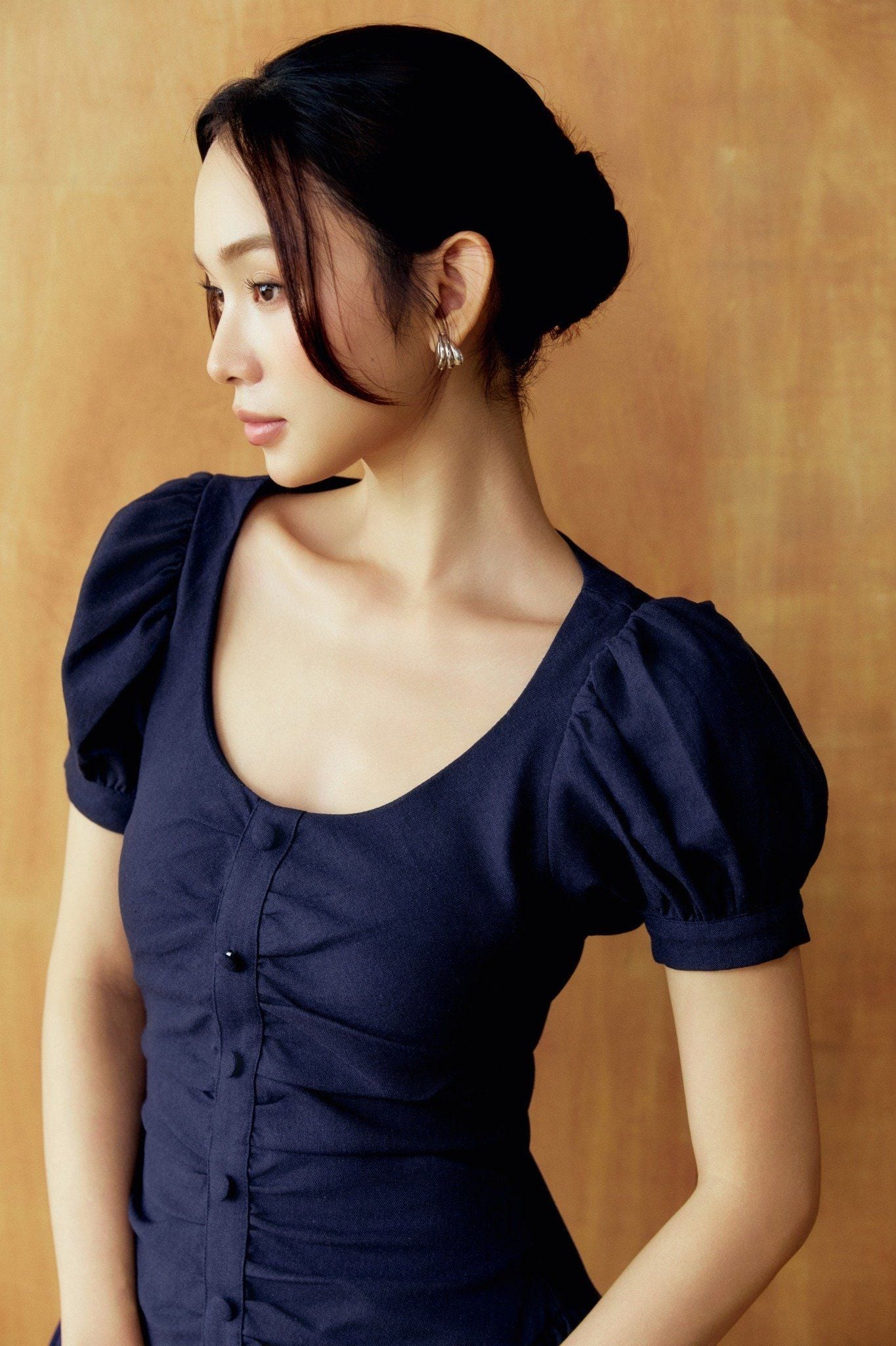  Đầm Ngắn Tay Bí Blossom 