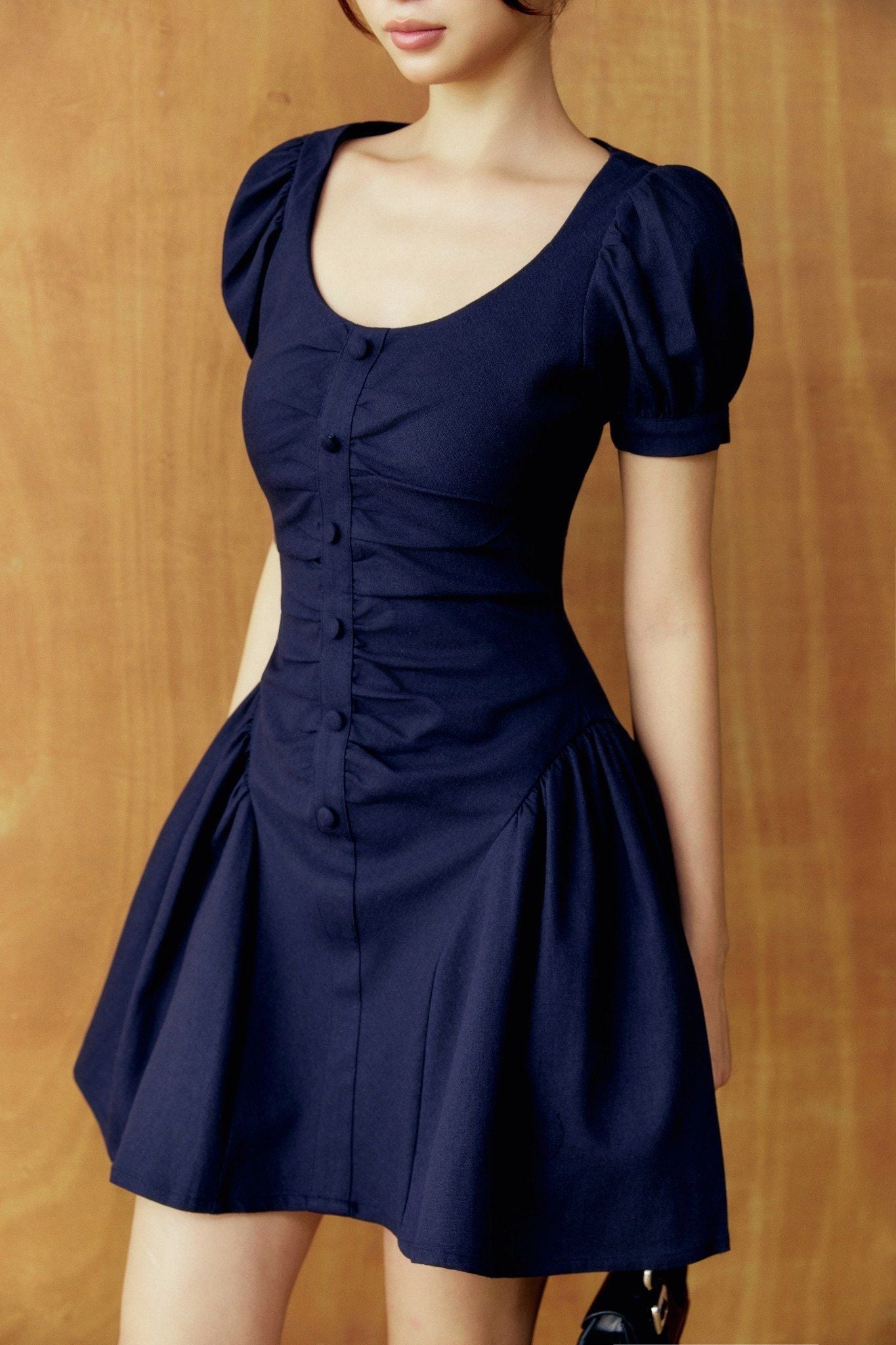 Đầm Ngắn Tay Bí Blossom