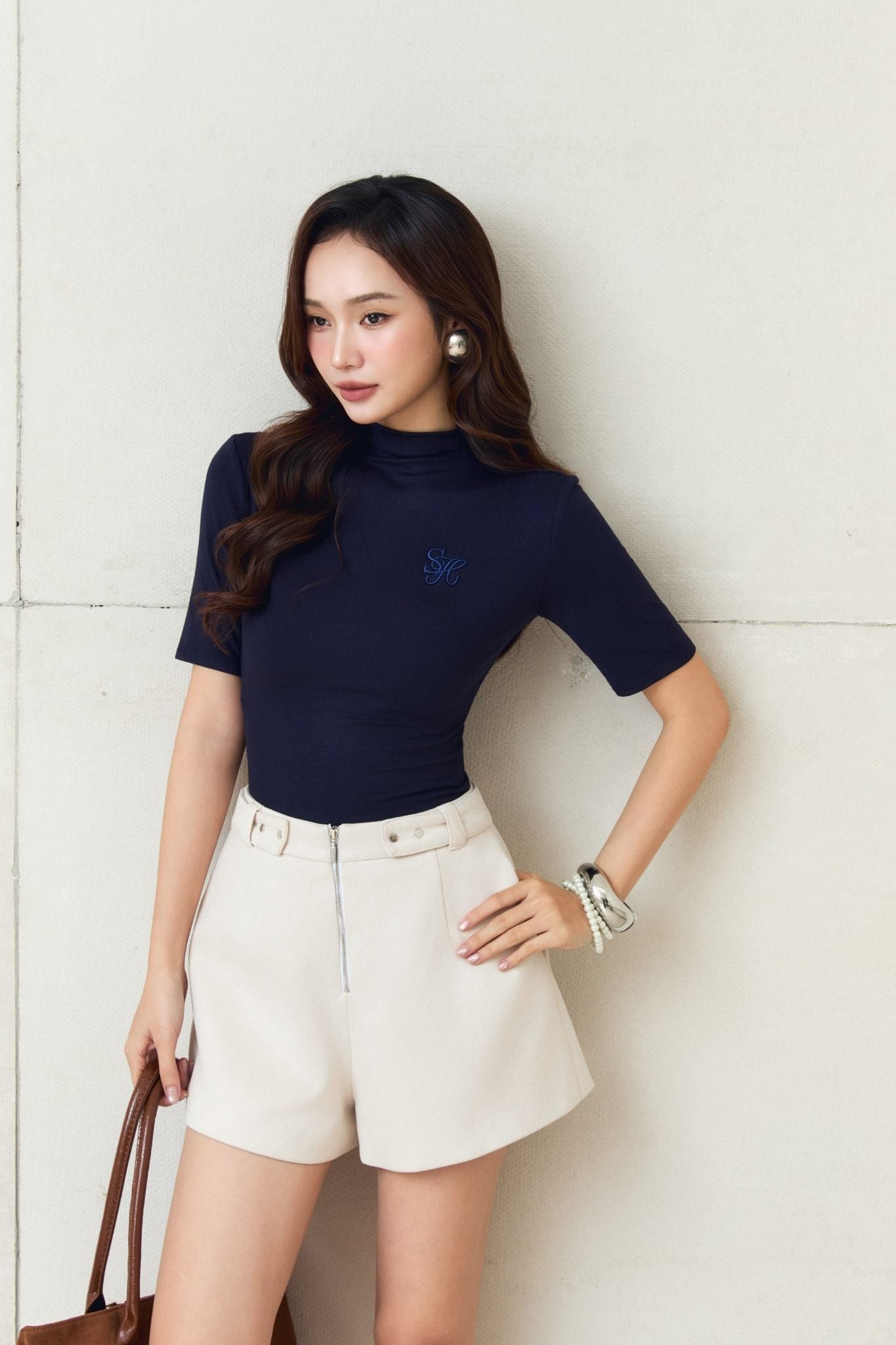 Áo Body Essential Mock