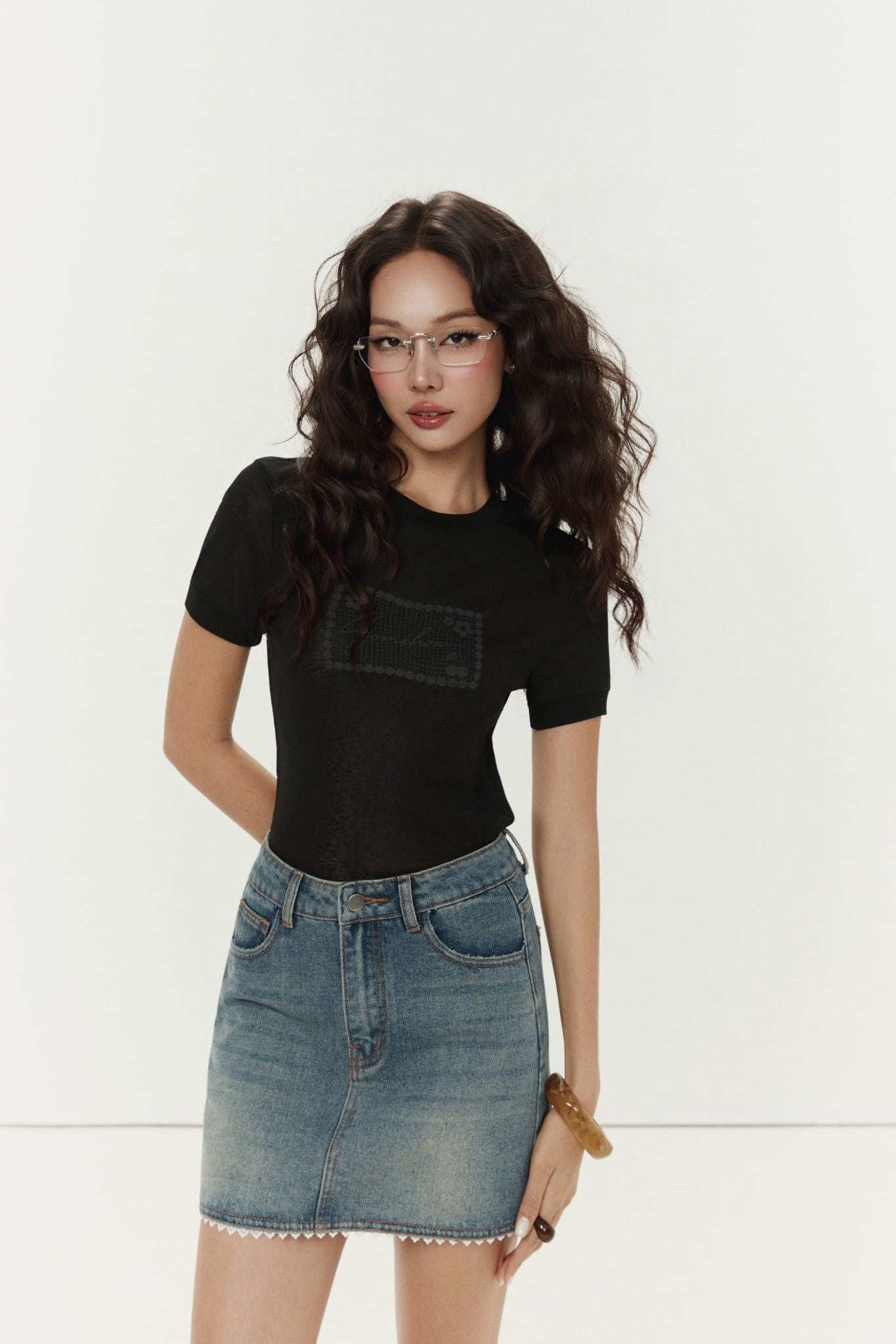 Áo Thun Stamp Logo Tee