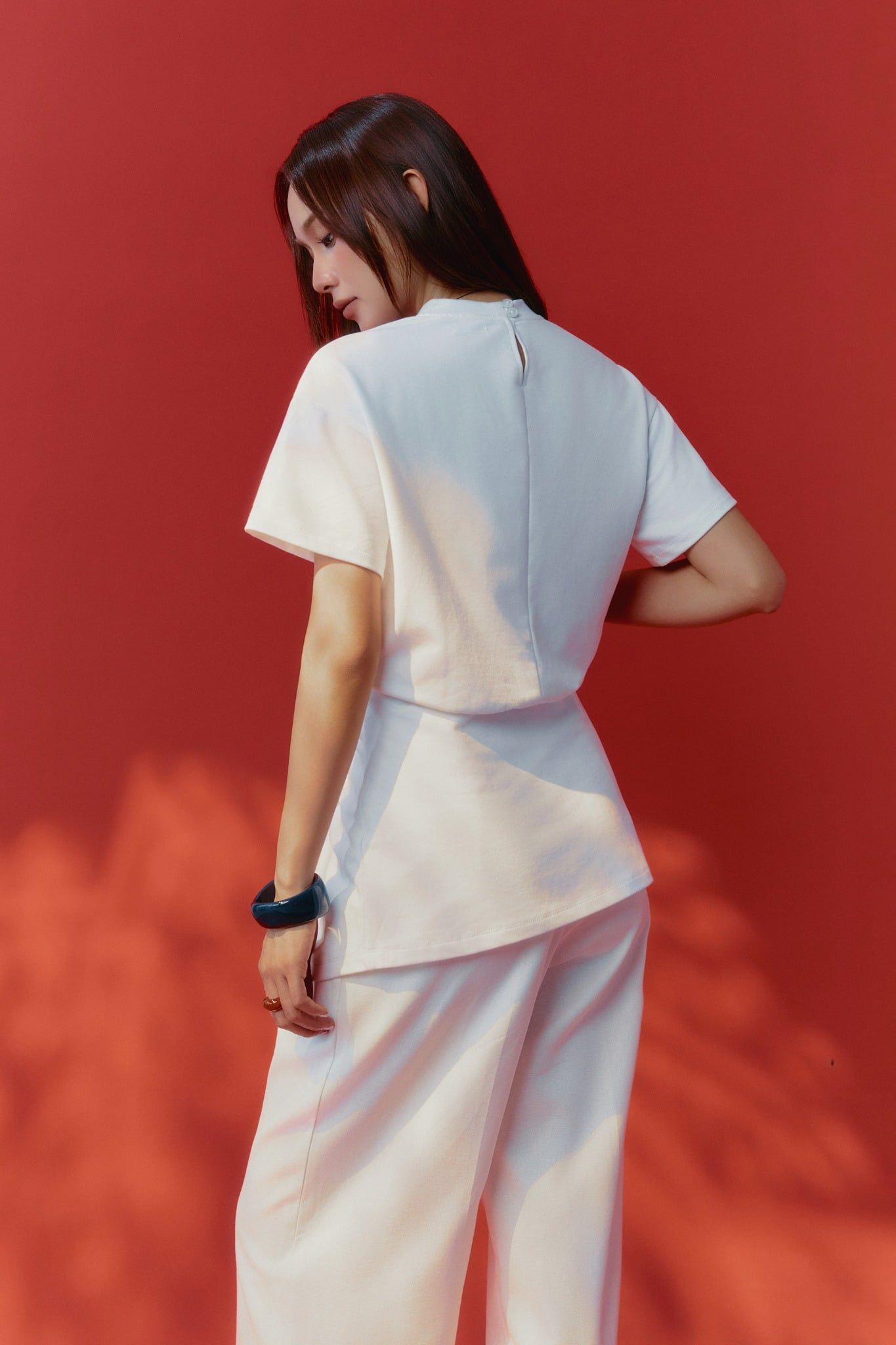 Áo Minimal Twist Top