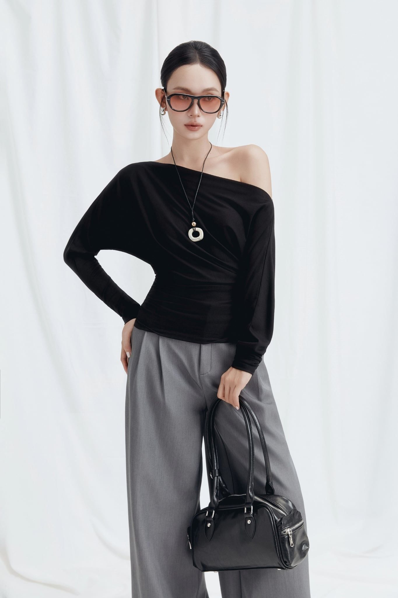 Áo Thun Ôm Tay Dài Trễ Vai Lyra Top