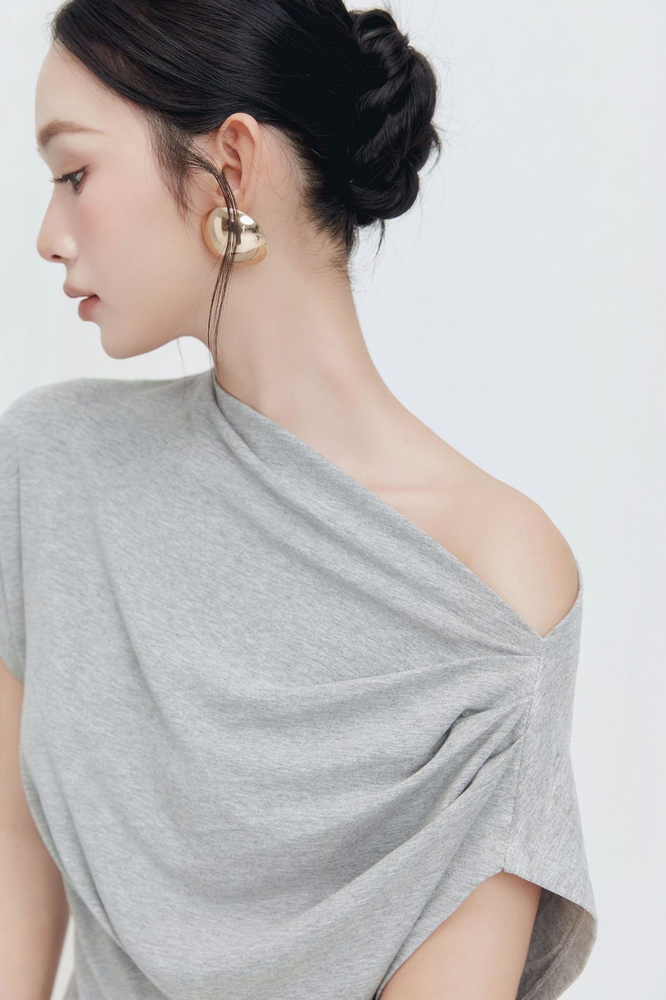 Đầm Ngắn Thun Ôm Lệch Vai Hera Dress