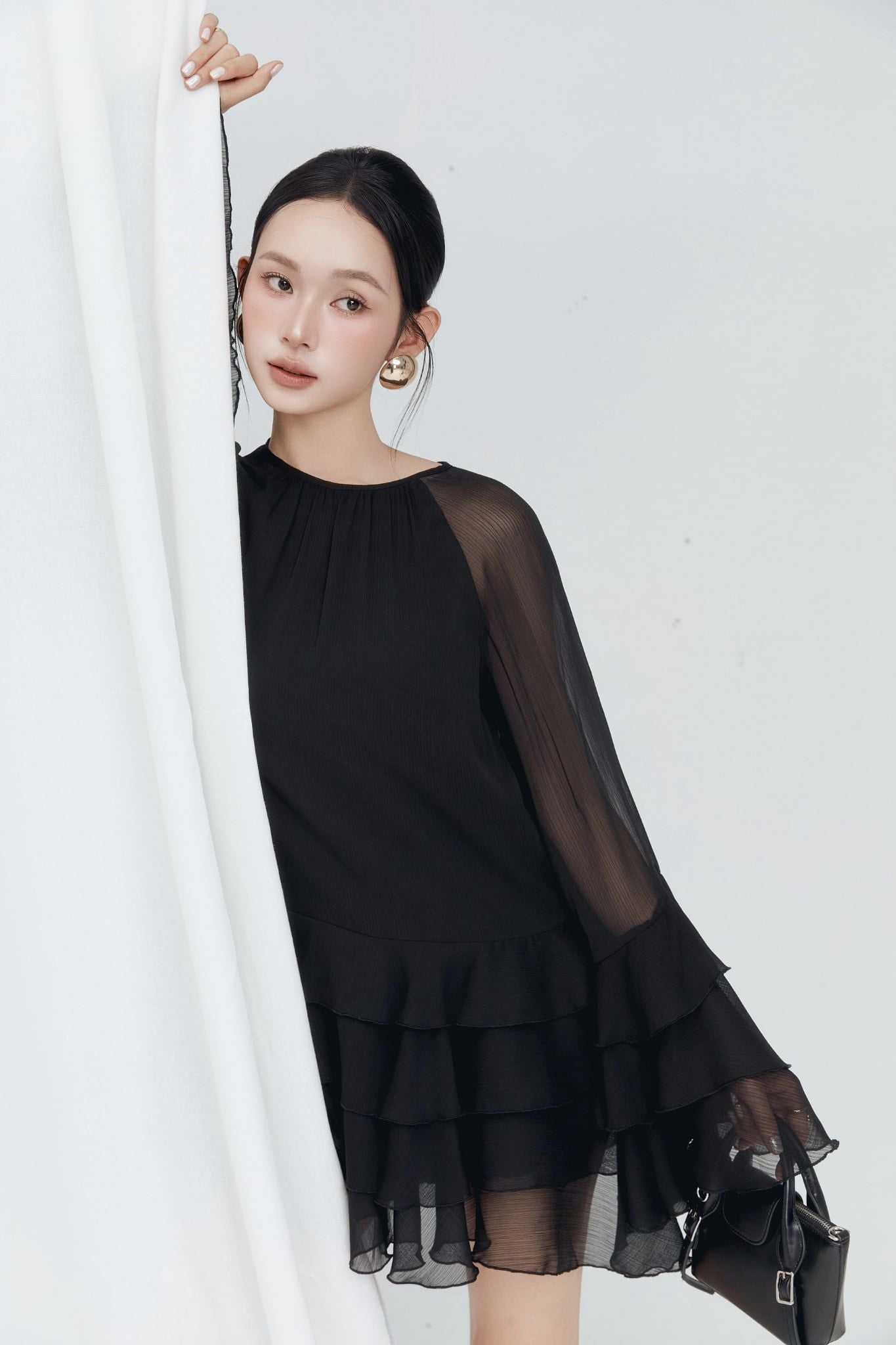 Đầm Ngắn Tơ Tay Bèo Bloom Dress 
