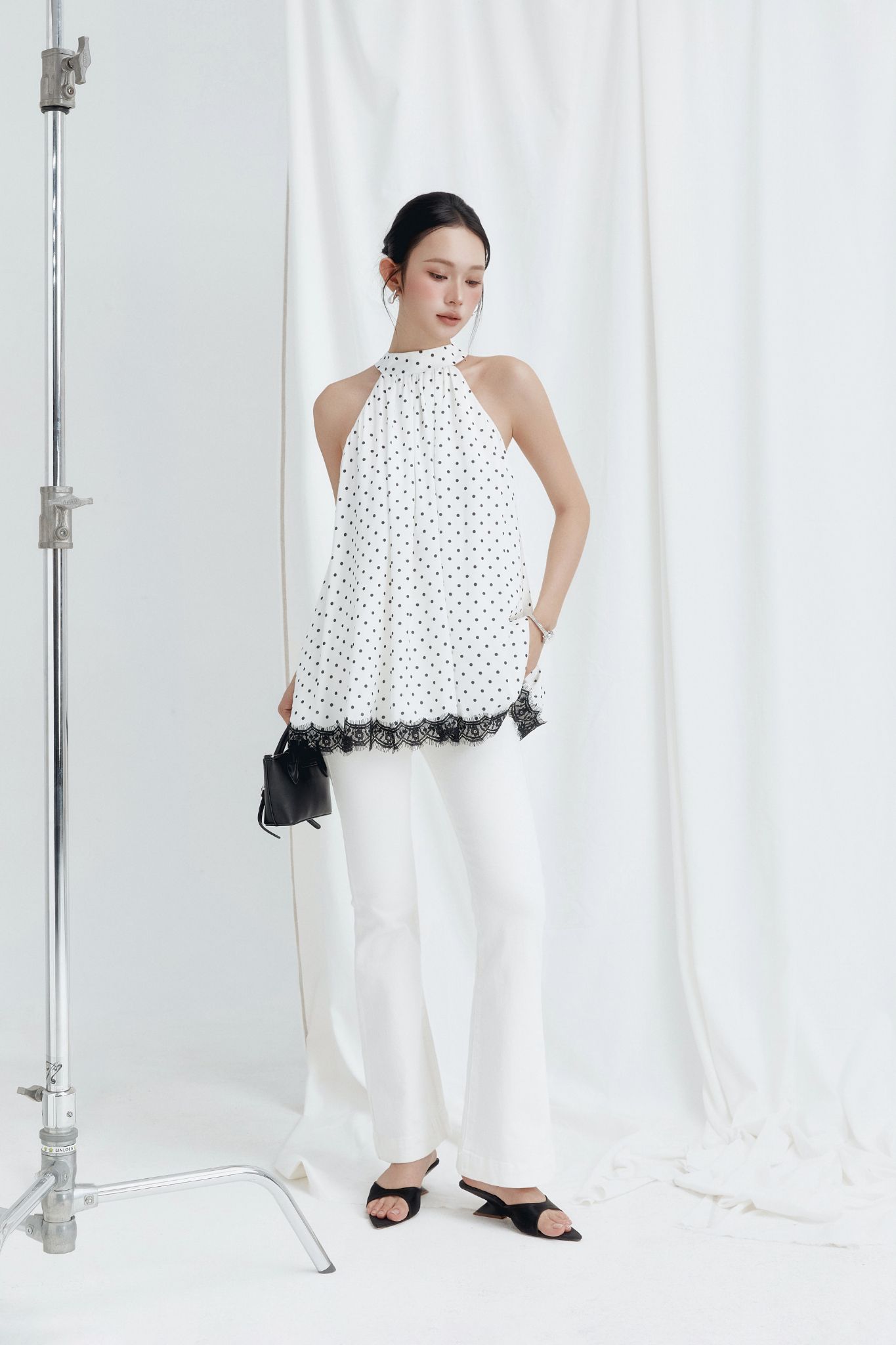 Áo Yếm Chấm Bi Phối Ren Polka Dot Top
