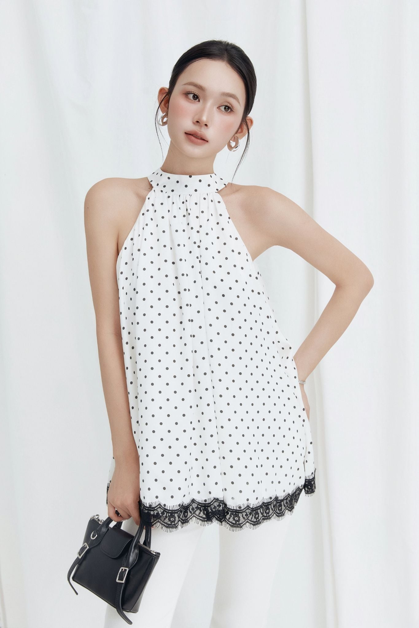 Áo Yếm Chấm Bi Phối Ren Polka Dot Top