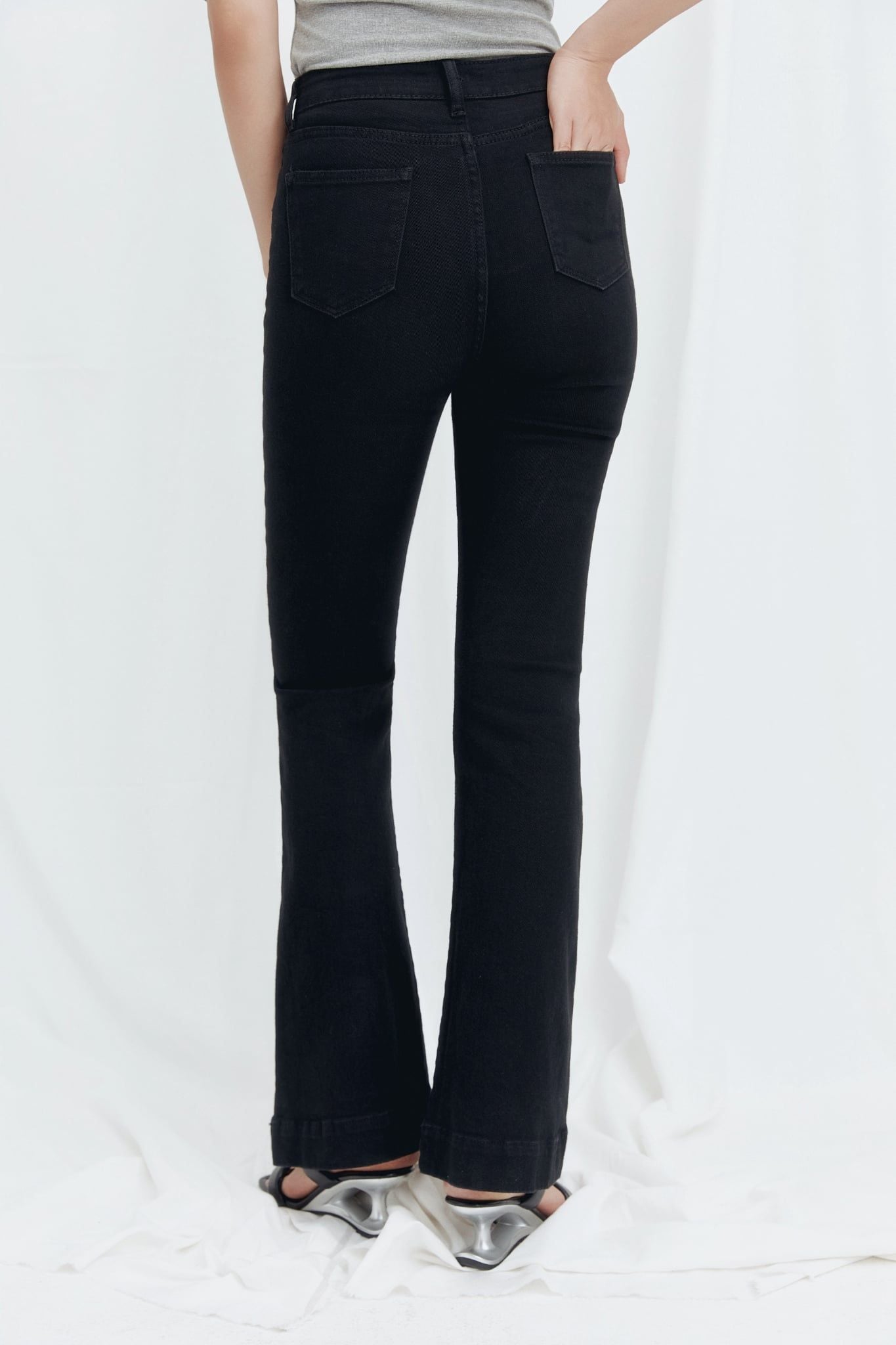 Quần Jeans Ống Loe Stella Jeans