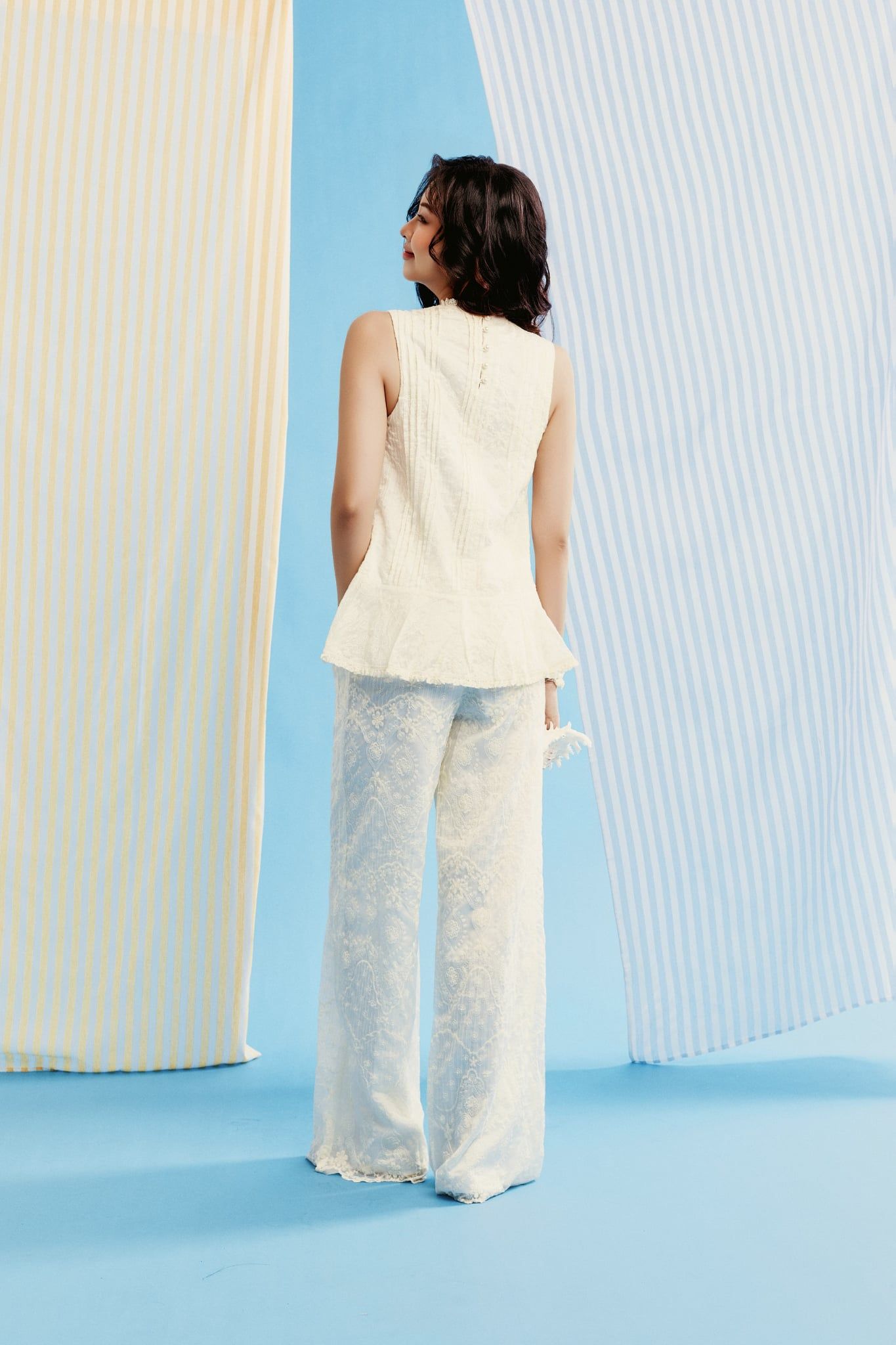 Set Áo Và Quần Dài Ethereal Lace Ensemble