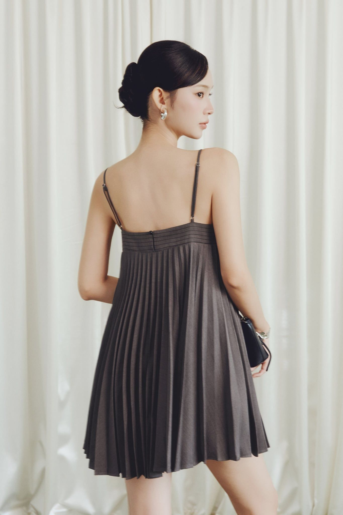 Đầm Ngắn 2 Dây Babydoll Dập Ly Aria Top