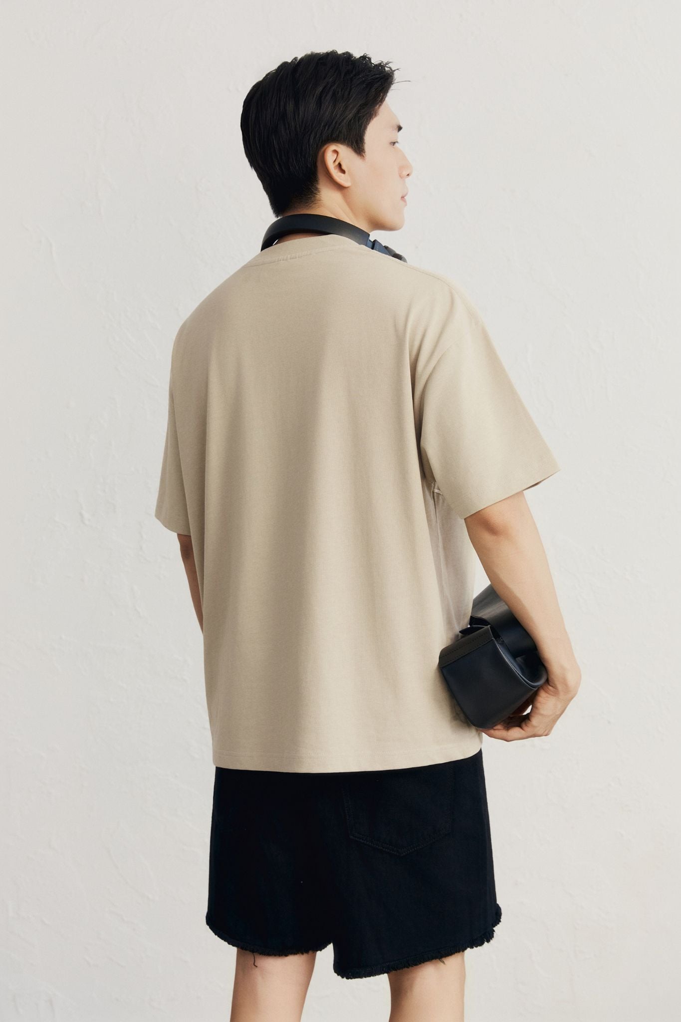  Áo Thun Oversize Line Art Bear 