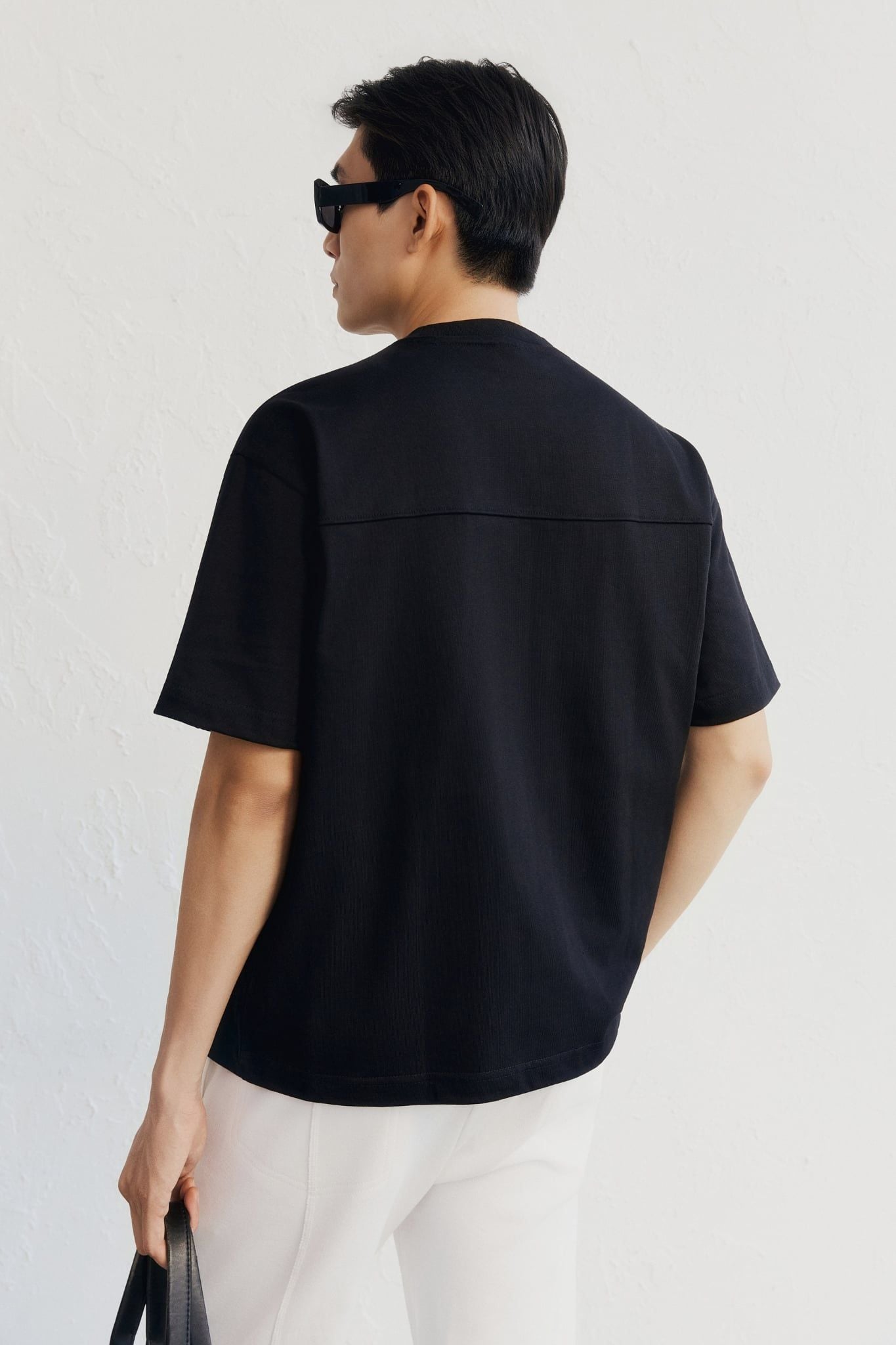 Áo Thun Boxy Rã Thân Trước Sau Black