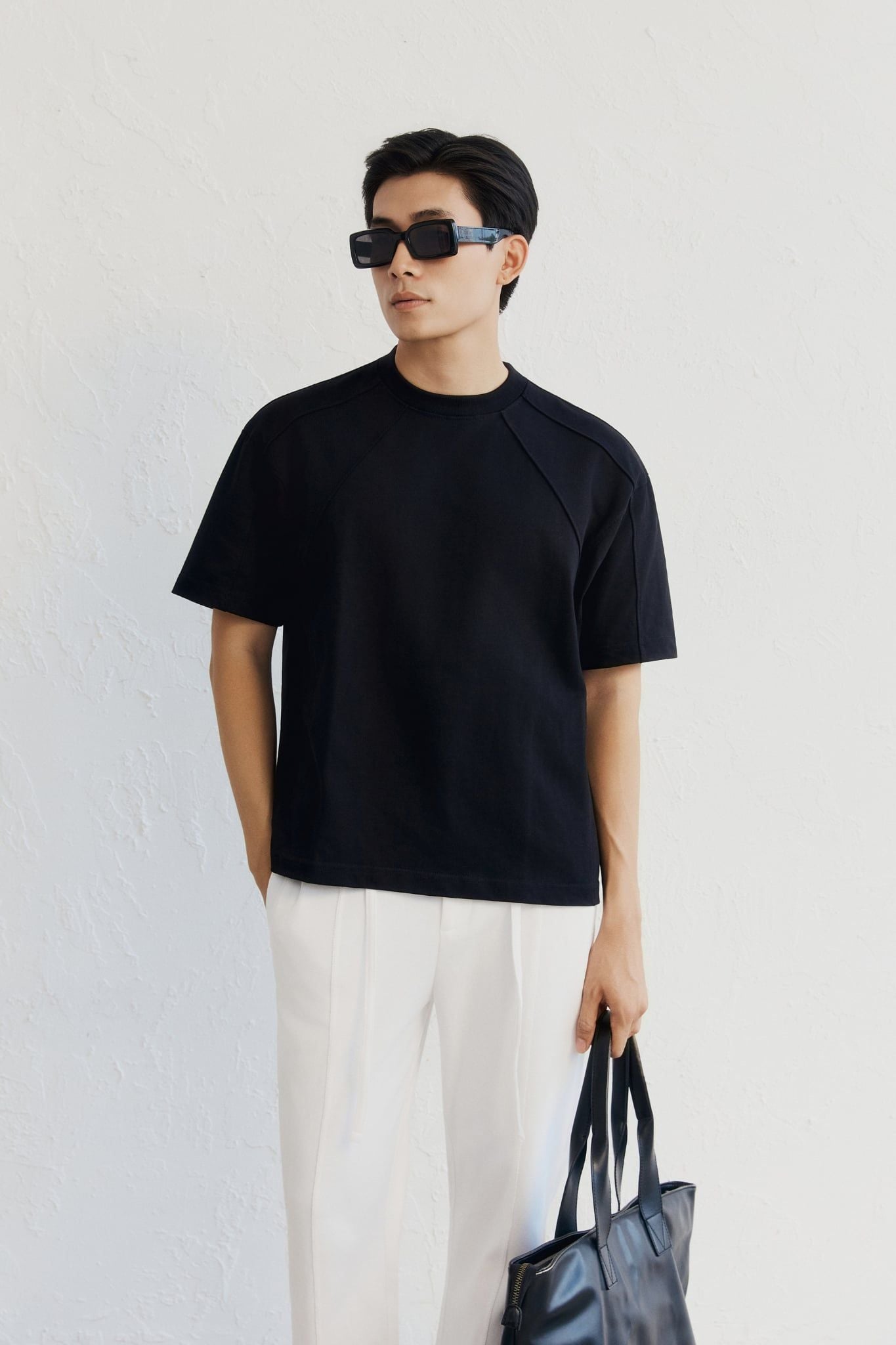 Áo Thun Boxy Rã Thân Trước Sau Black
