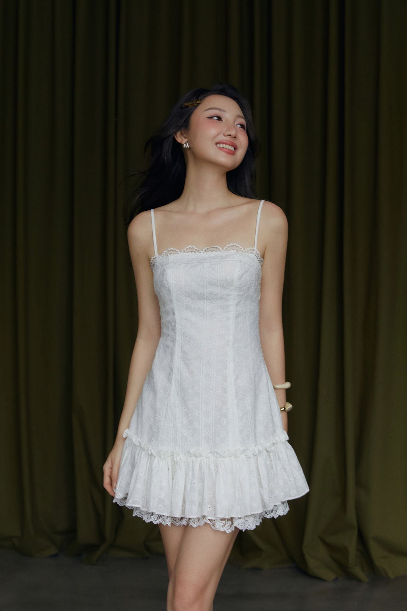 Đầm Ngắn Hai Dây Phối Ren Elara Eyelet Dress