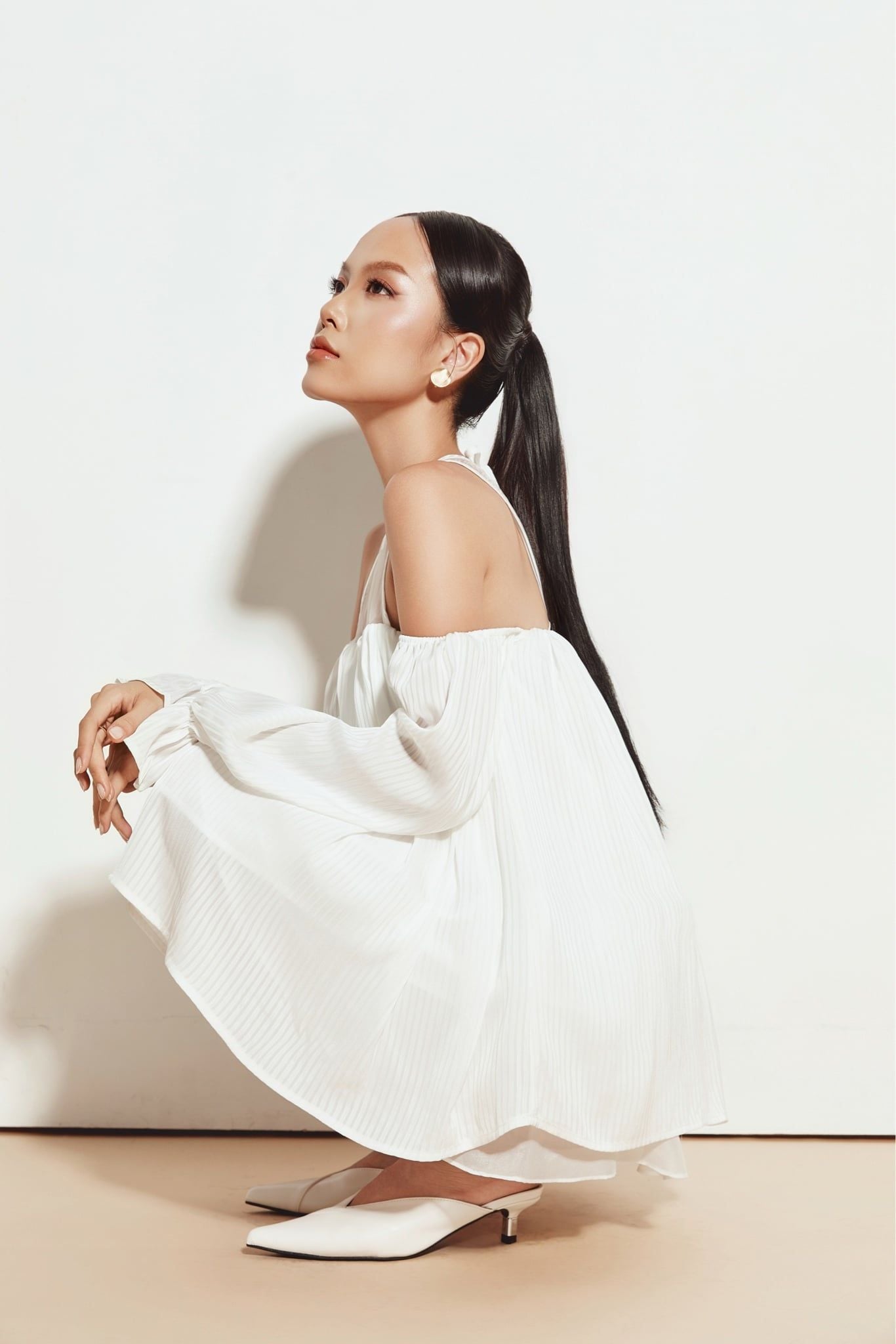 Áo Kiểu Trễ Vai Mellow Blouse