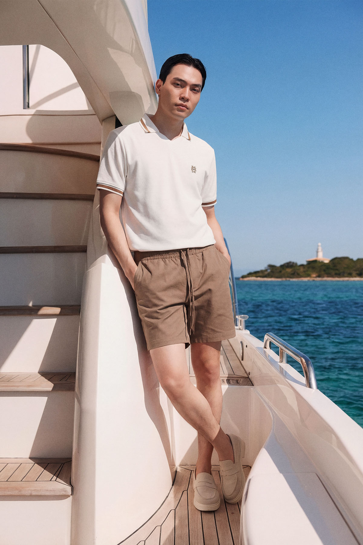 Quần Short Slimfit Khaki Basic