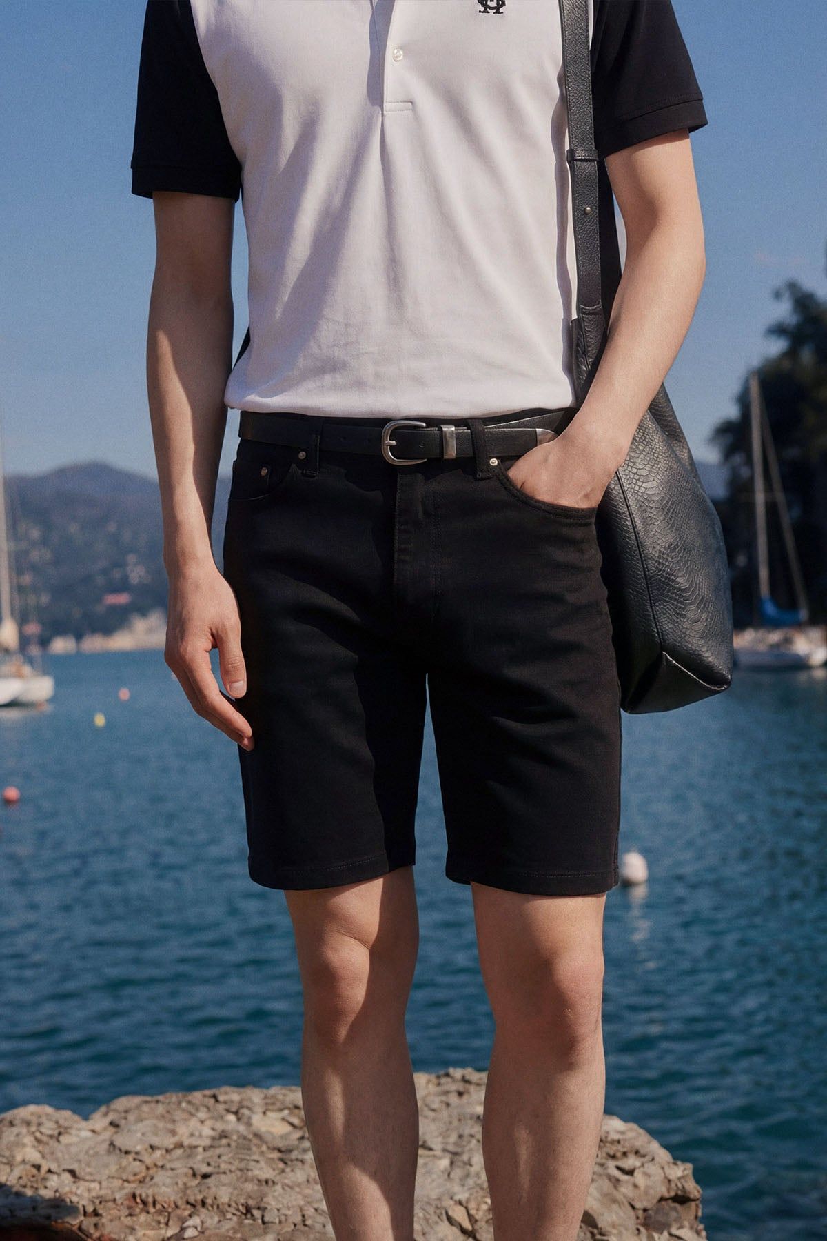  Quần Short Slimfit Denim Black White 