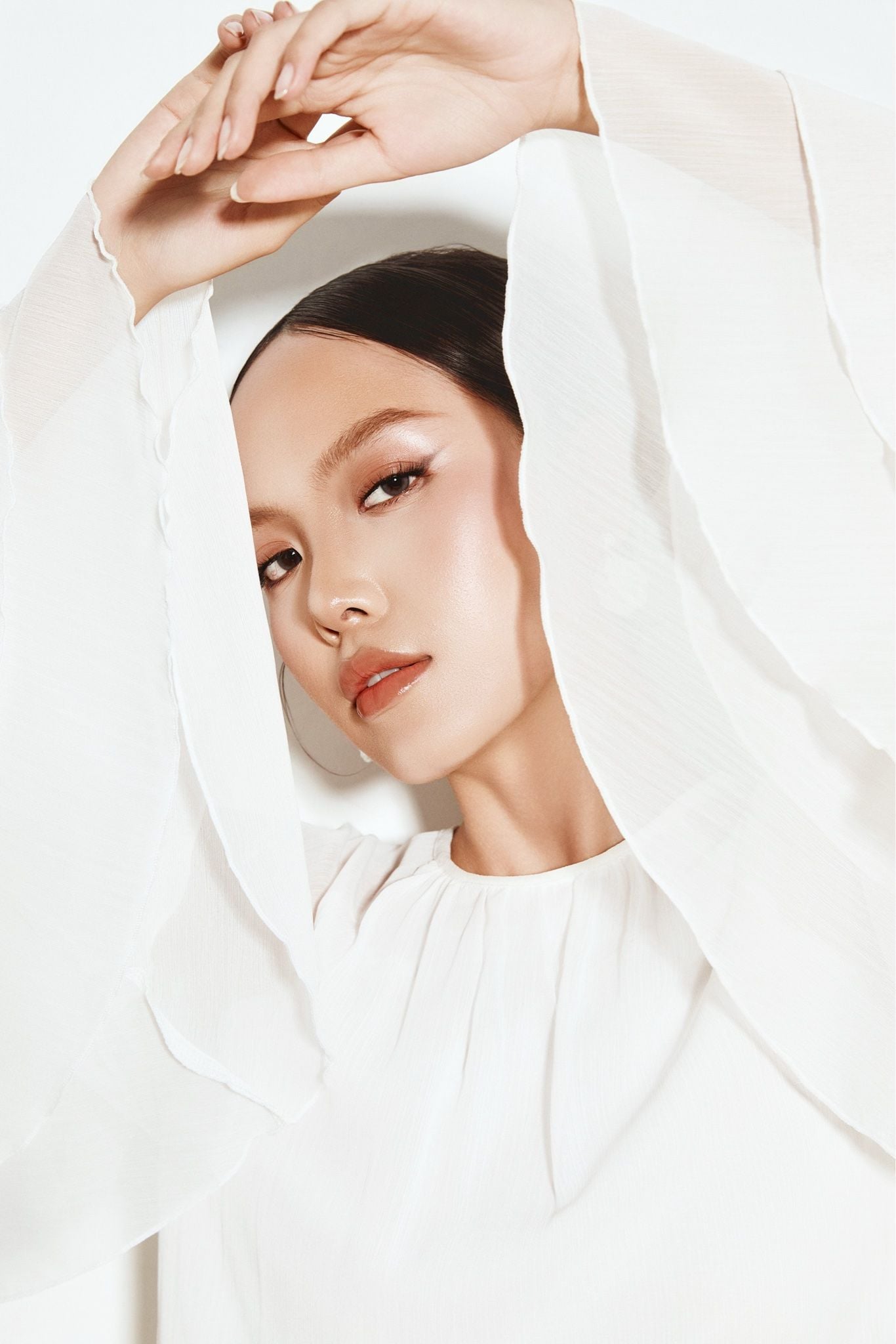Đầm Ngắn Tơ Tay Bèo Bloom Dress