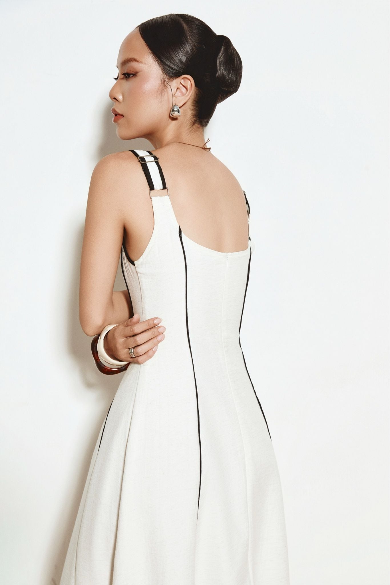 Đầm Dài Lyra Linen Midi