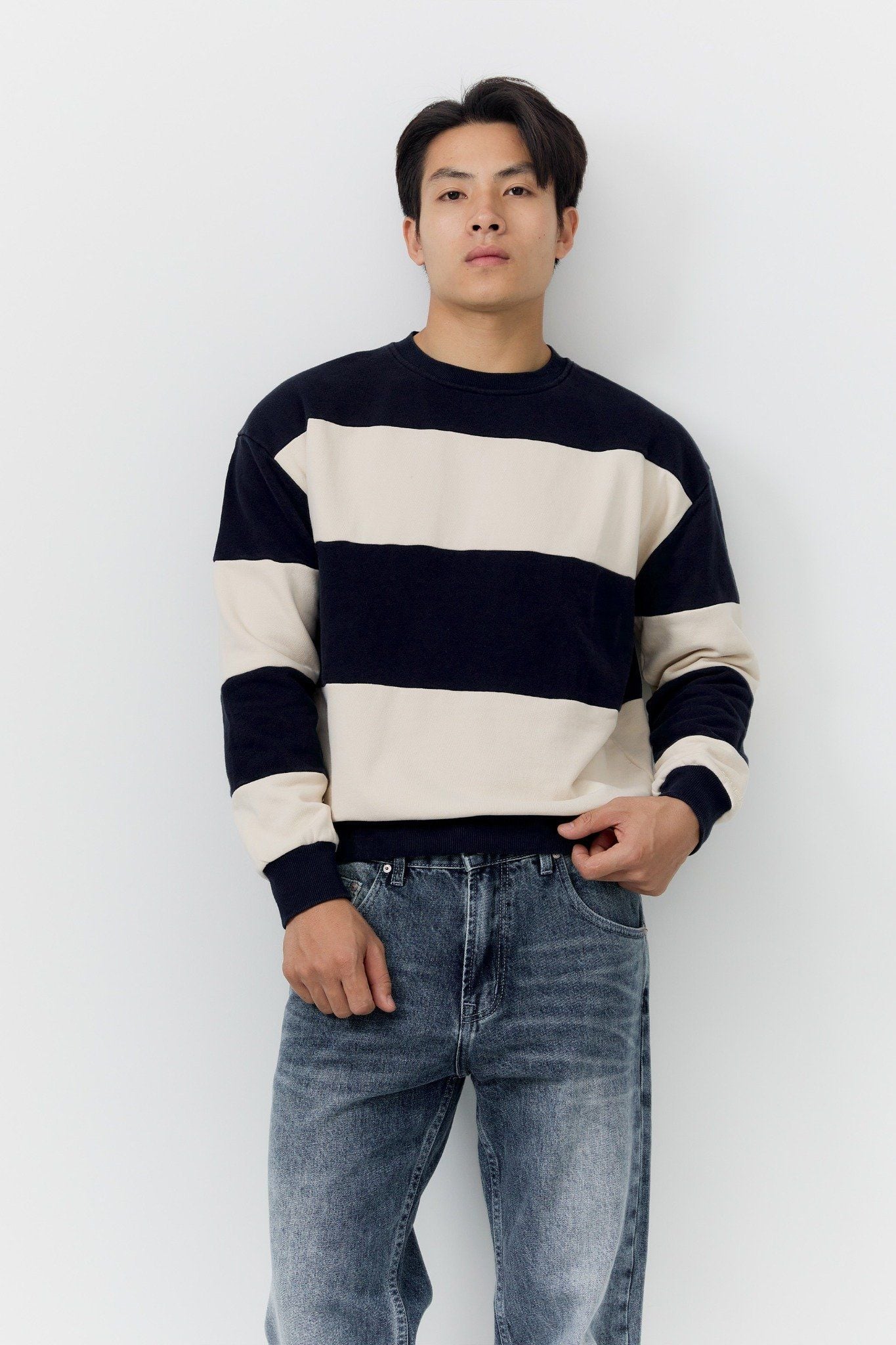  Áo Nỉ Relaxed Textured Stripe Crewneck 