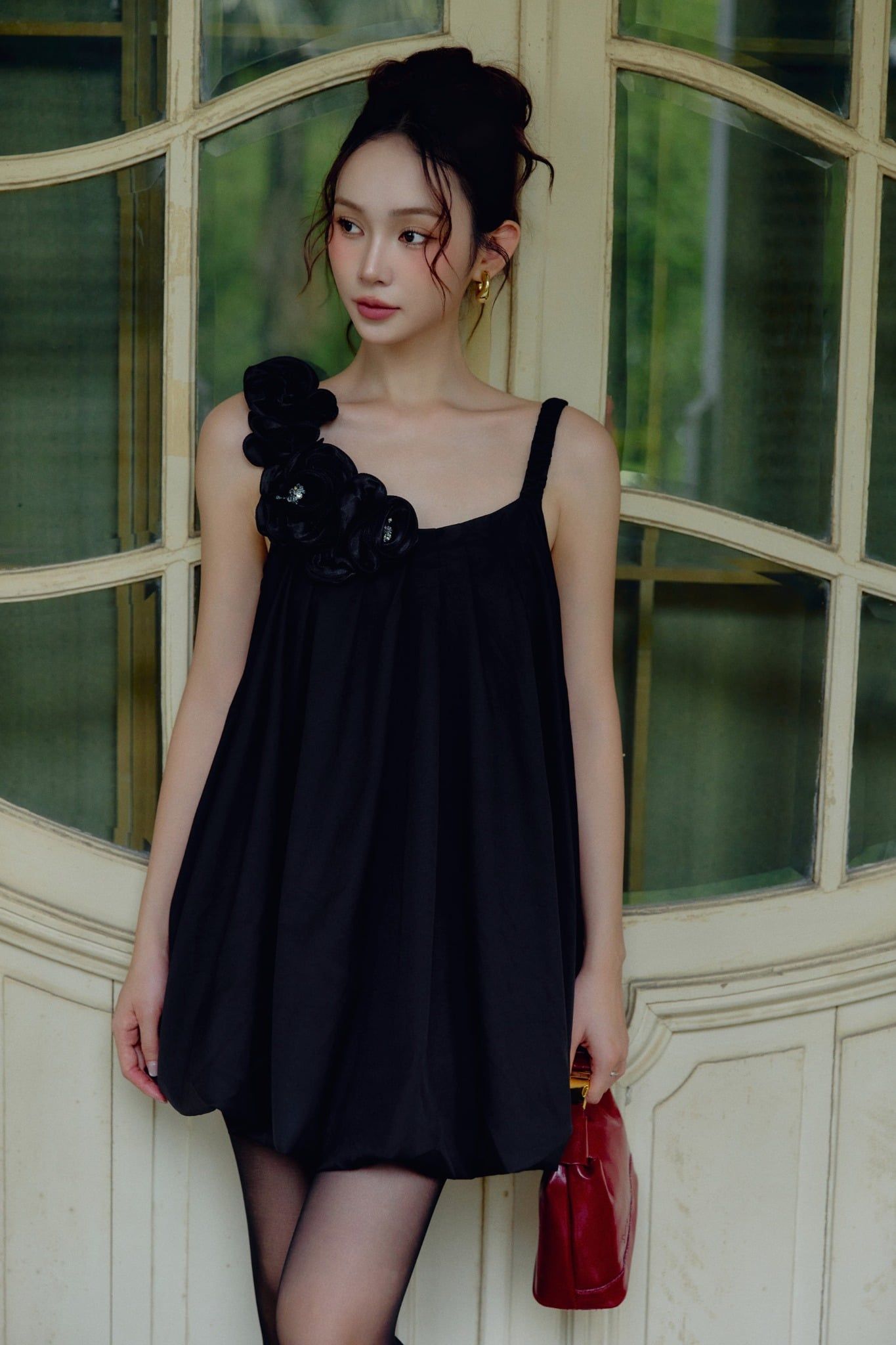  Đầm Ngắn Black White Orchid Petal 