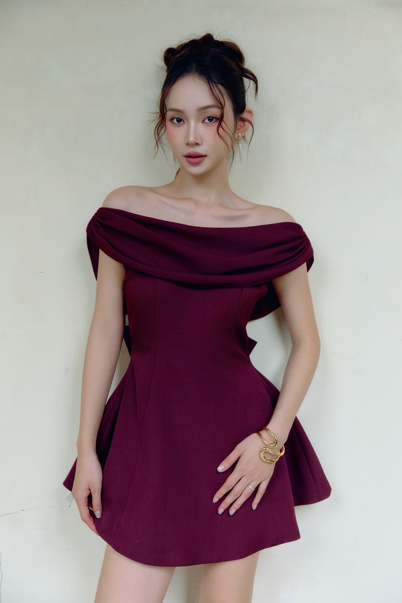  Đầm Ngắn Serene Drape 