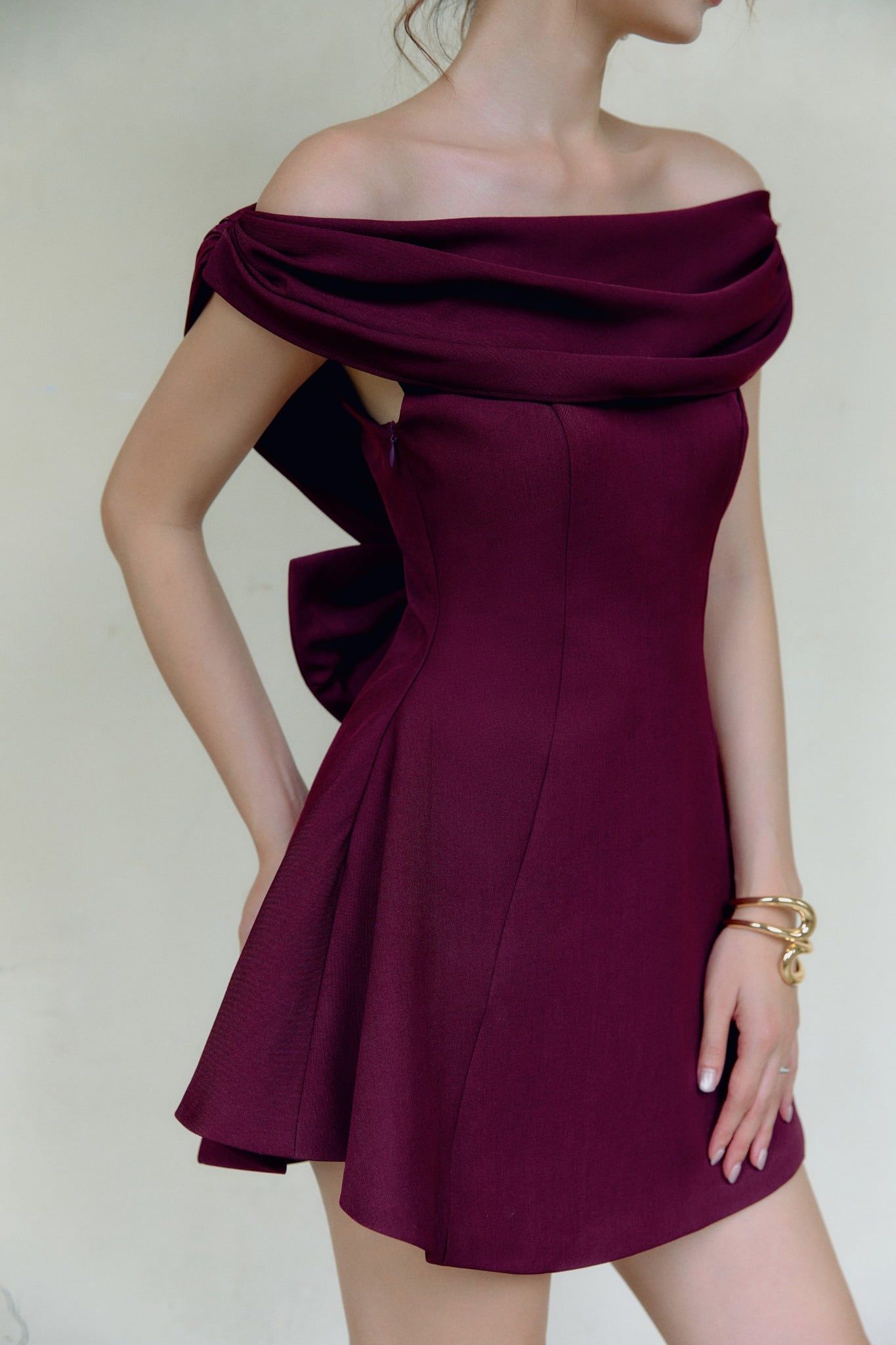 Đầm Ngắn Serene Drape