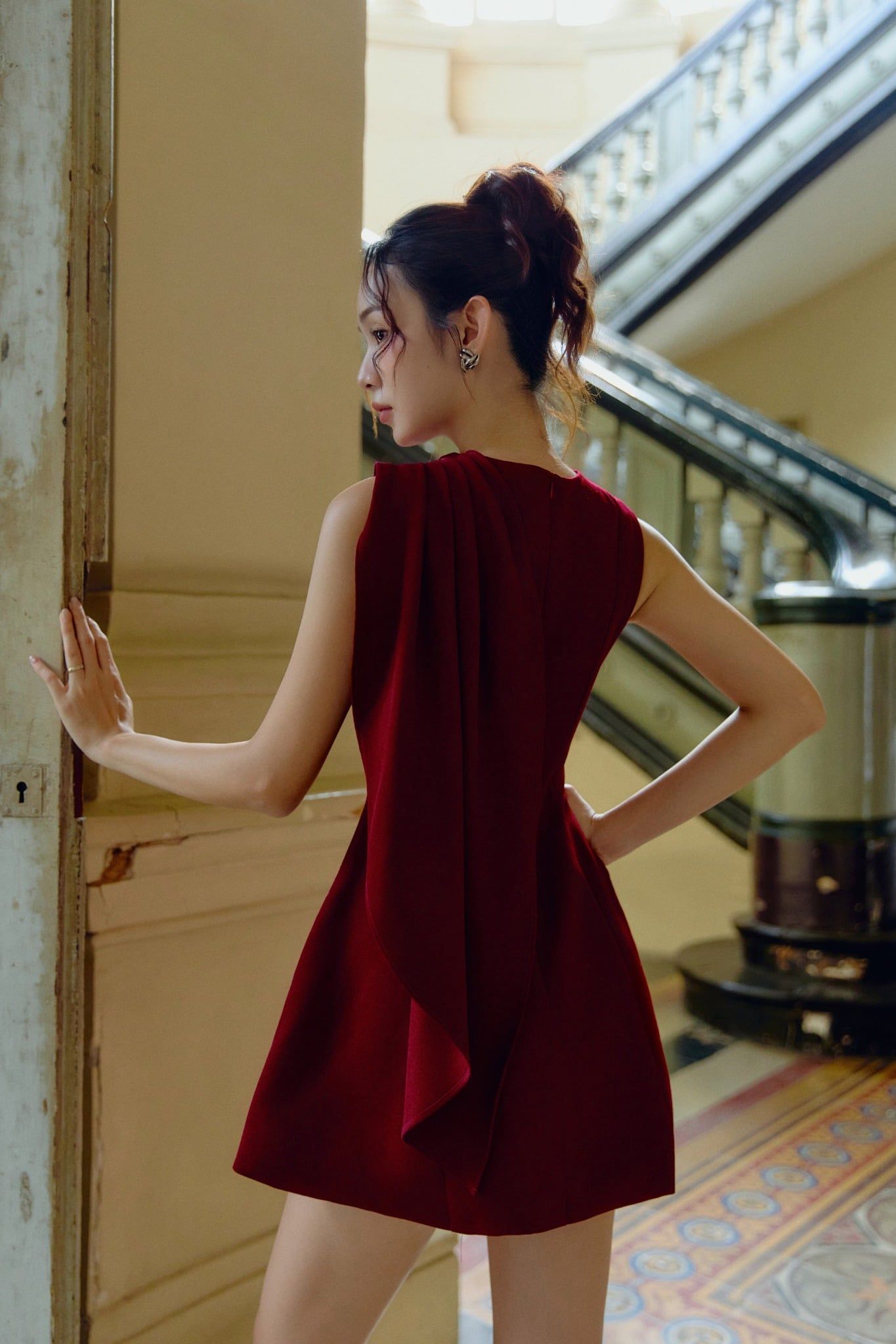 Đầm Ngắn Diag Shoulder Gentle