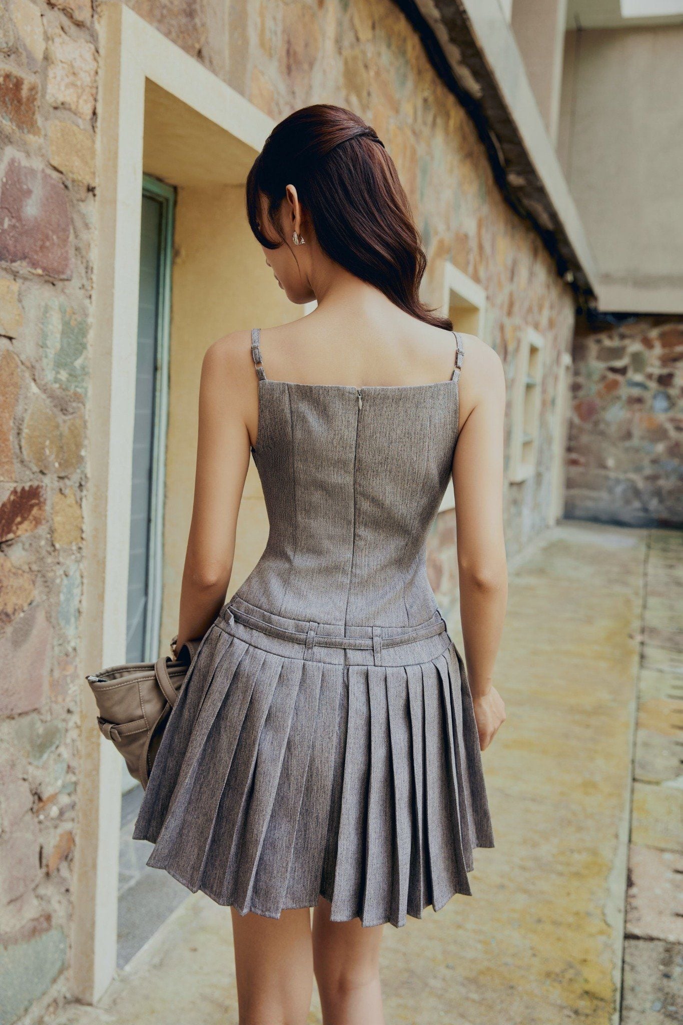 Đầm Ngắn Charm Pleated Mini