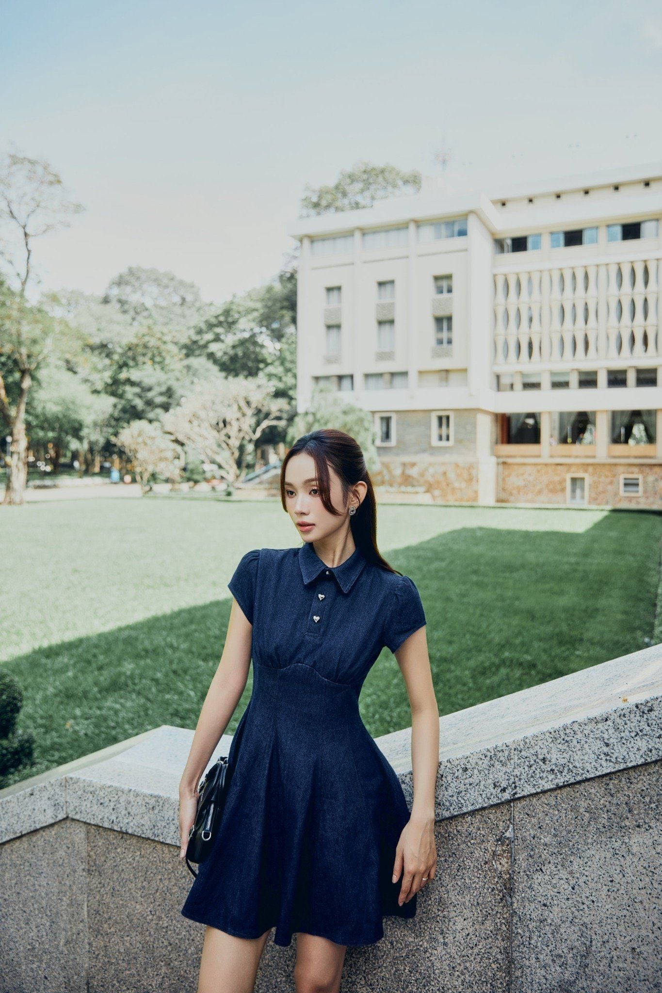 Đầm Ngắn Denim Navy Gold Buttons