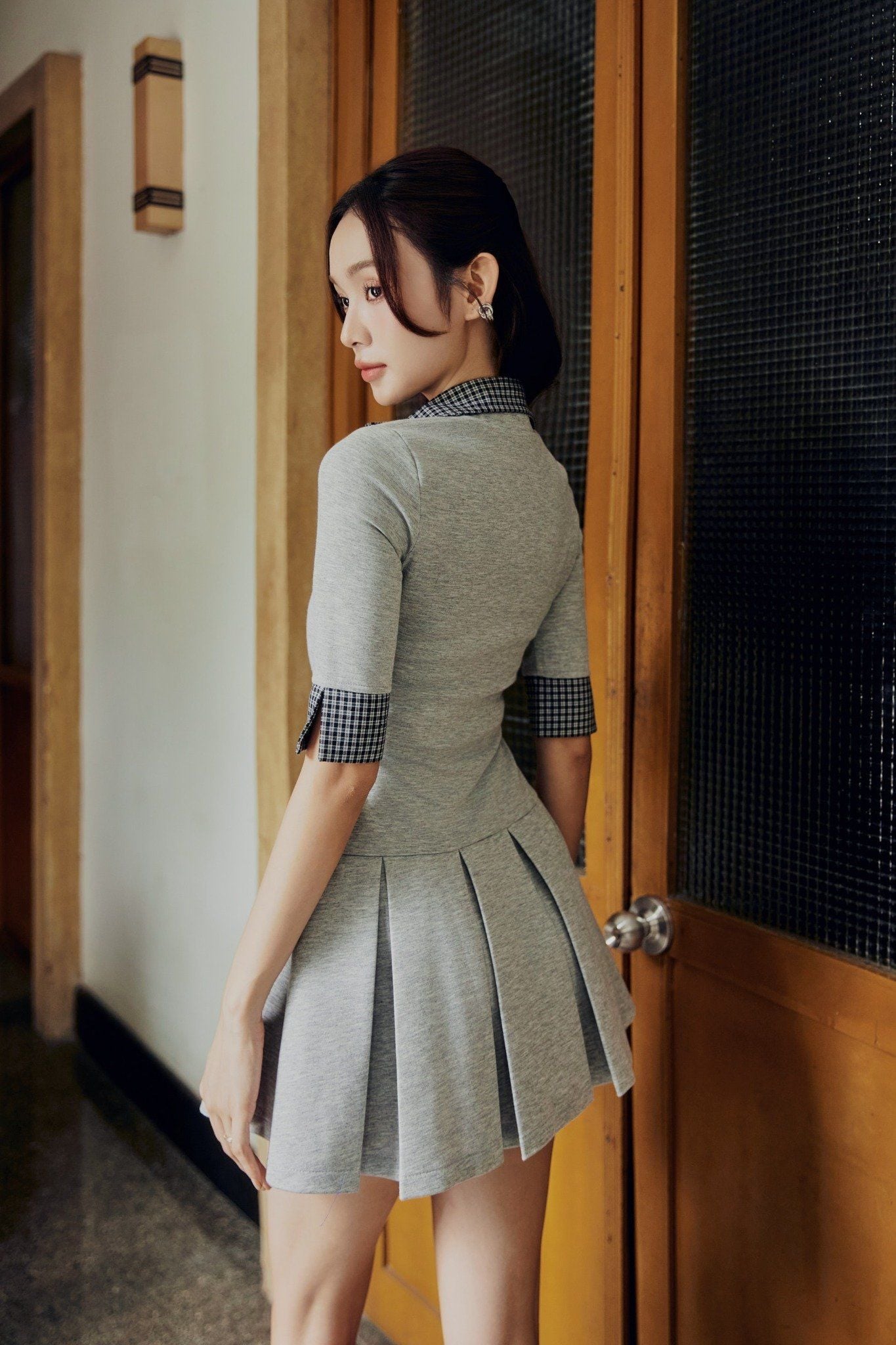 Đầm Ngắn Shirt Collar Pleat Office