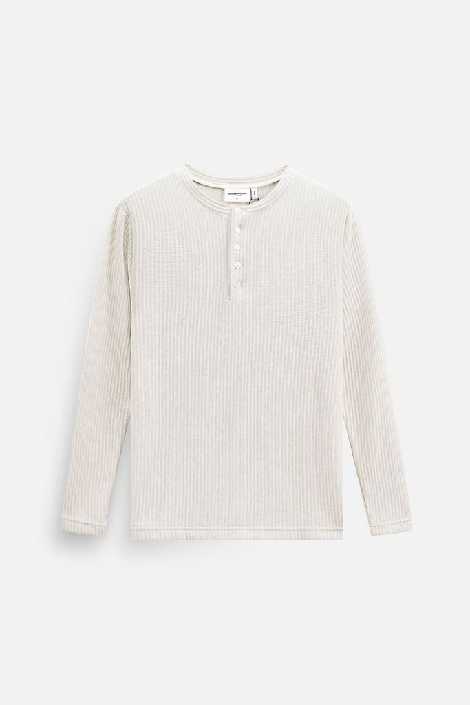  Áo Thun Slimfit Henley Blend Wedding 