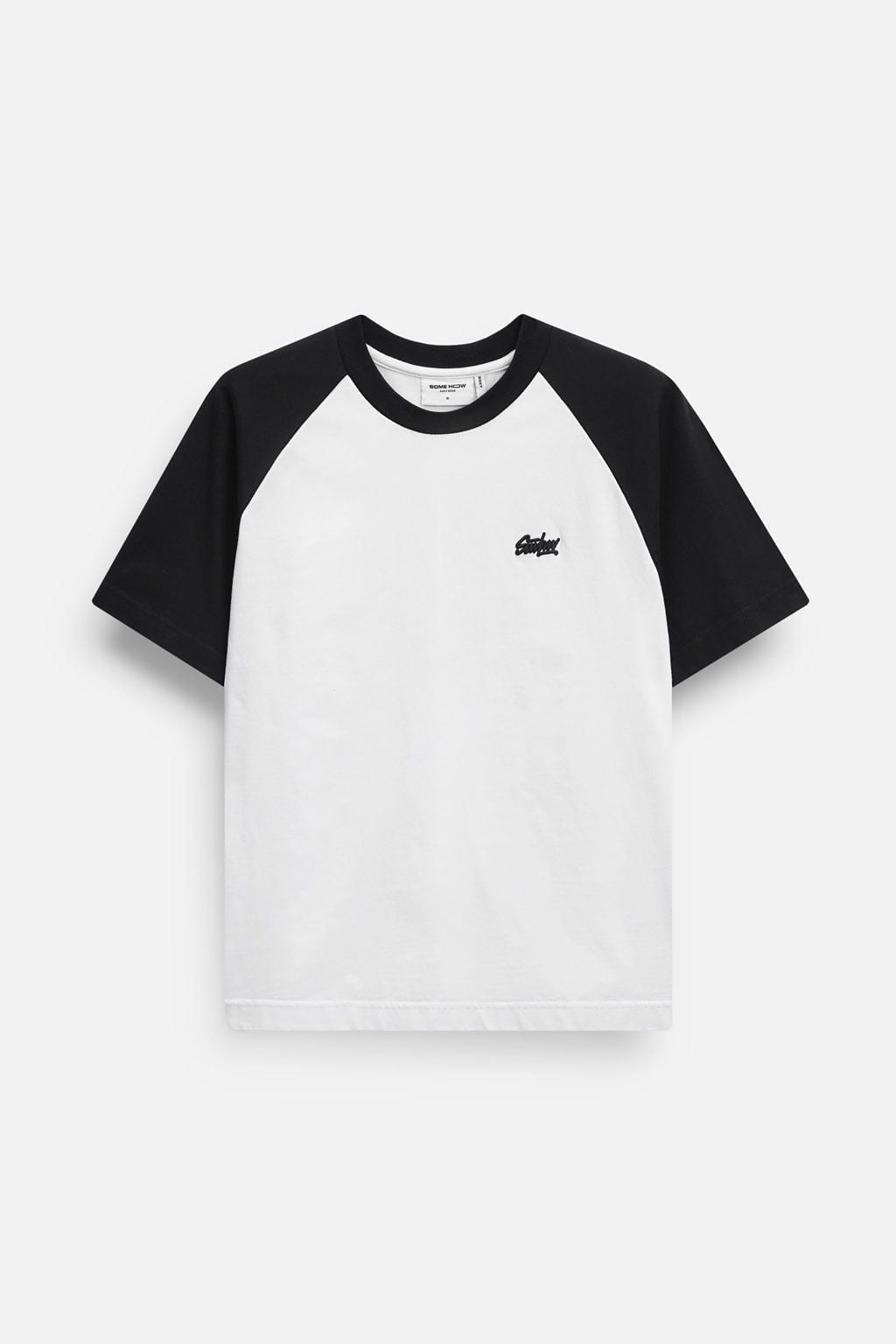 Áo Thun Boxy Raglan Thêu SMHW