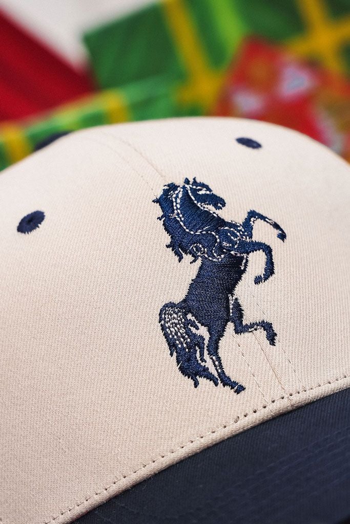  Nón Horse Navy Cream 