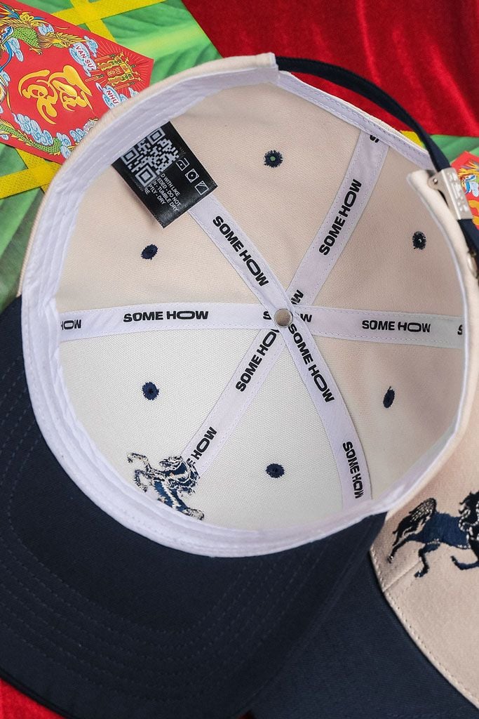 Nón Horse Navy Cream