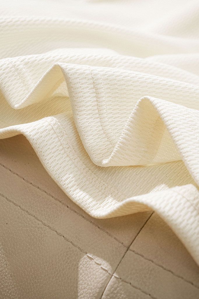 Áo Polo Regular White Cream Vneck